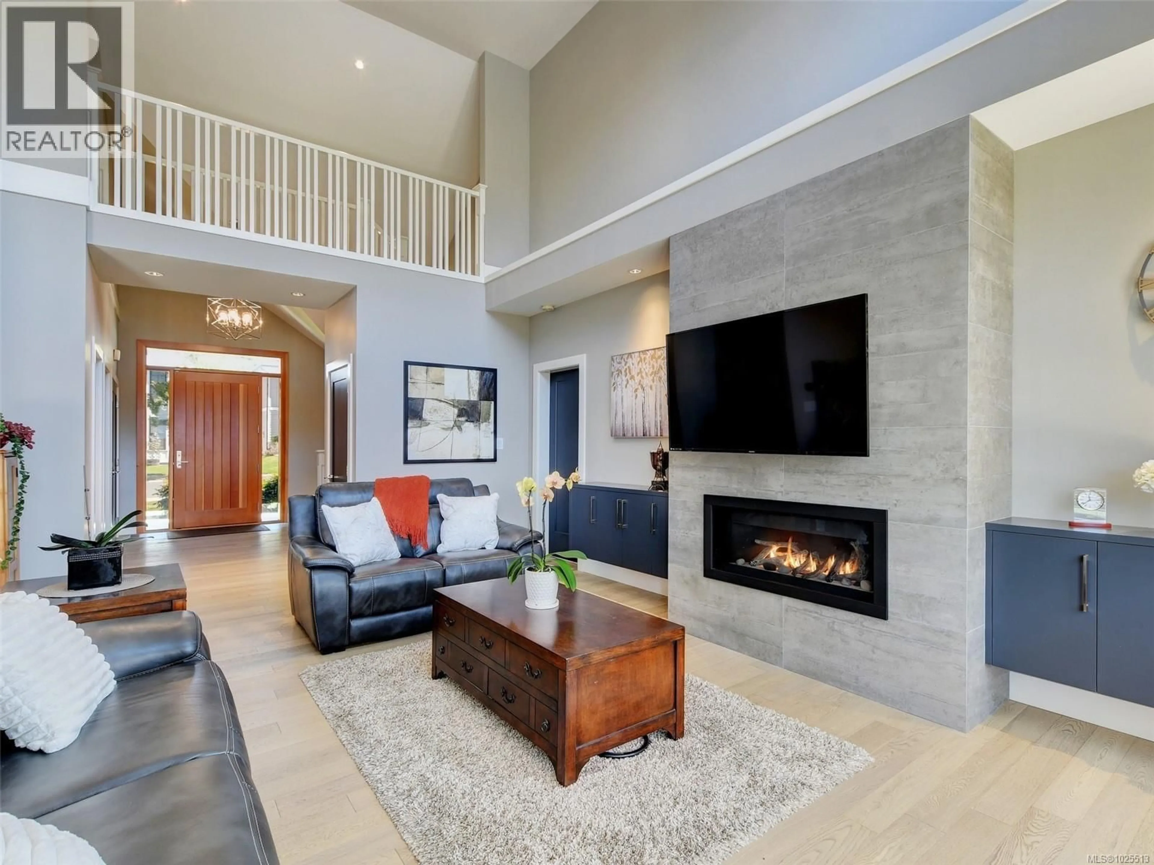 Living room with furniture, unknown for 1027 DELTANA AVENUE, Langford British Columbia V9C0K5