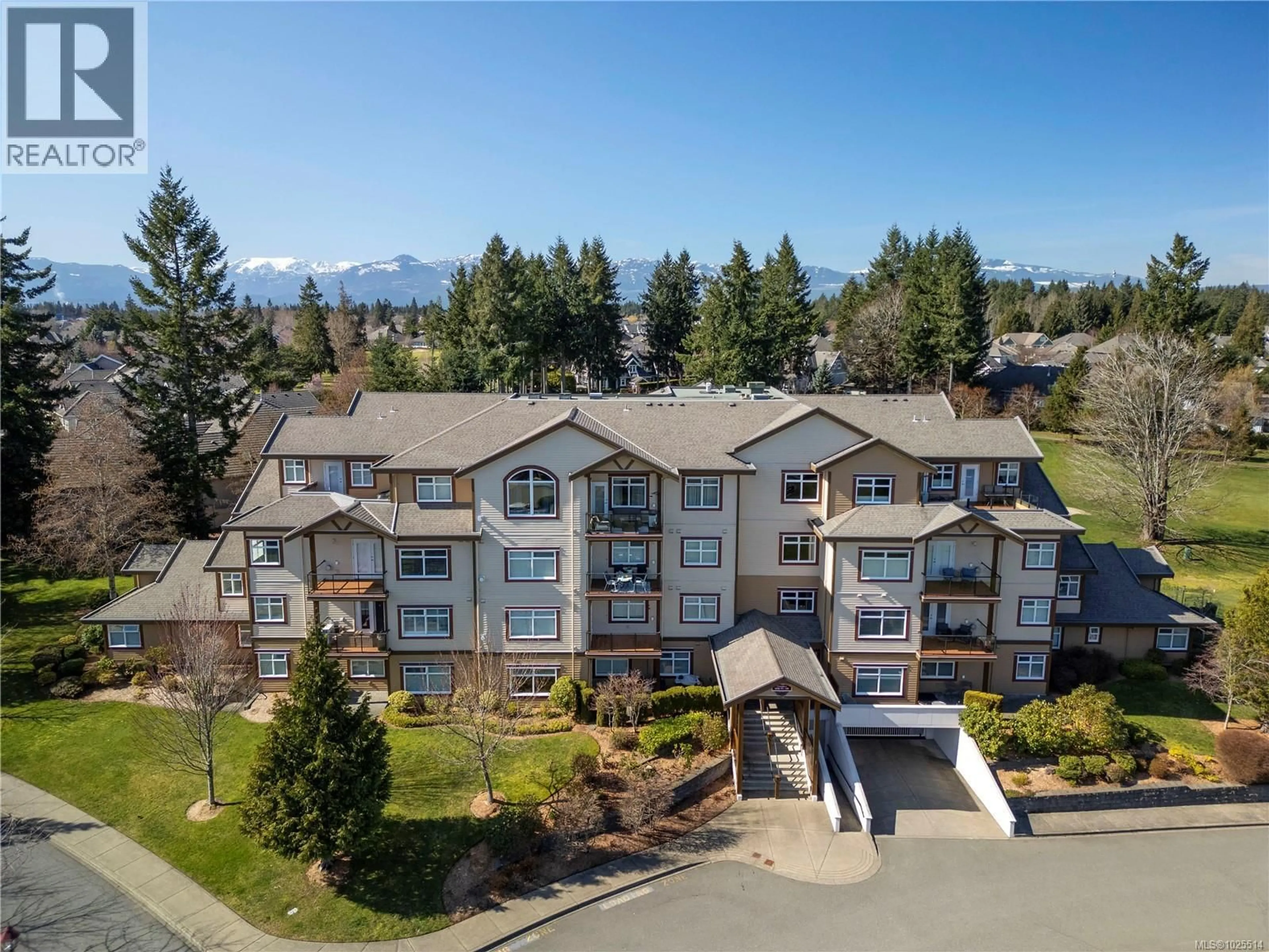 A pic from outside/outdoor area/front of a property/back of a property/a pic from drone, mountain view for 117 - 3666 ROYAL VISTA WAY, Courtenay British Columbia V9N9X8