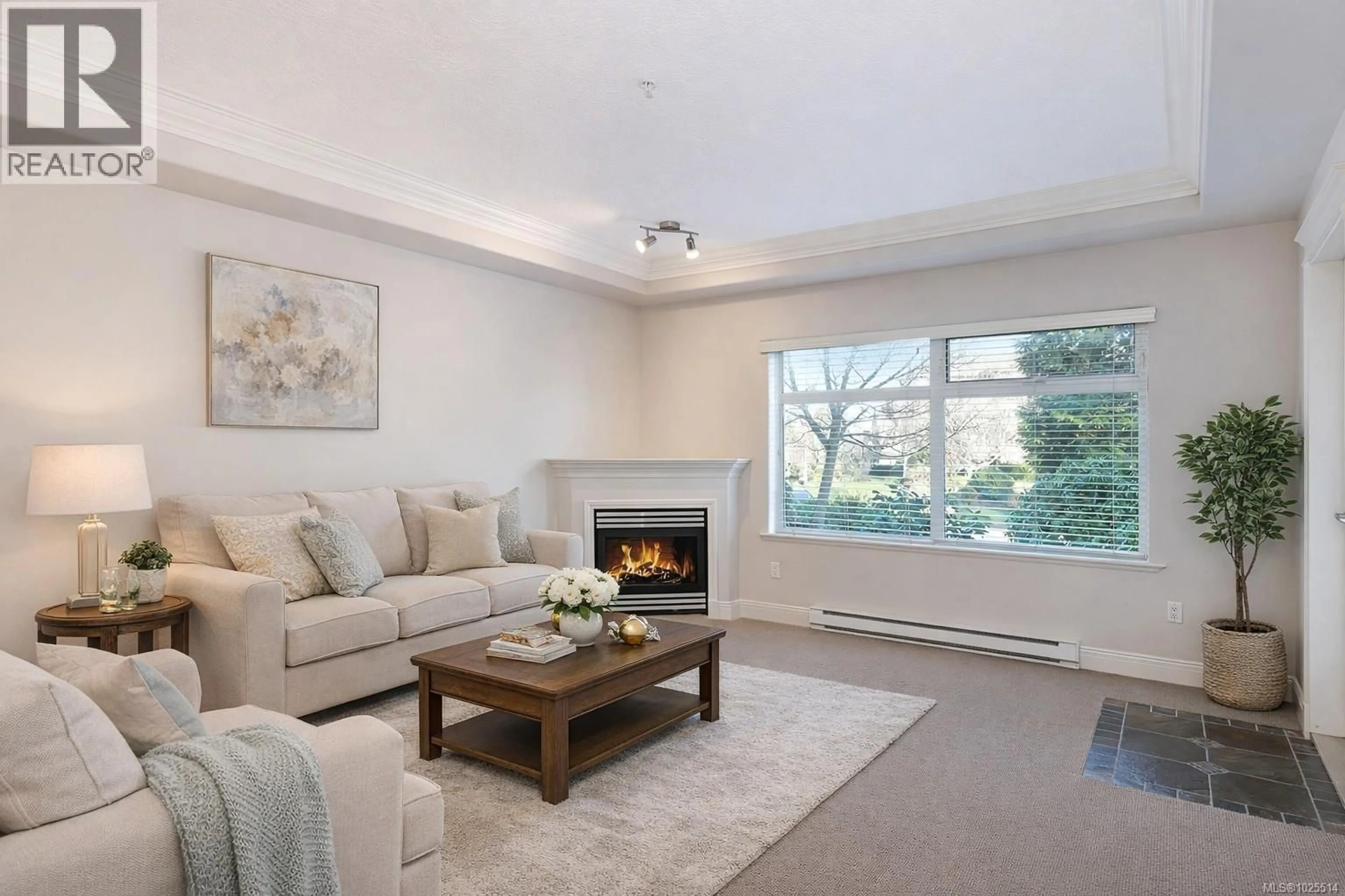 Living room with furniture, unknown for 117 - 3666 ROYAL VISTA WAY, Courtenay British Columbia V9N9X8