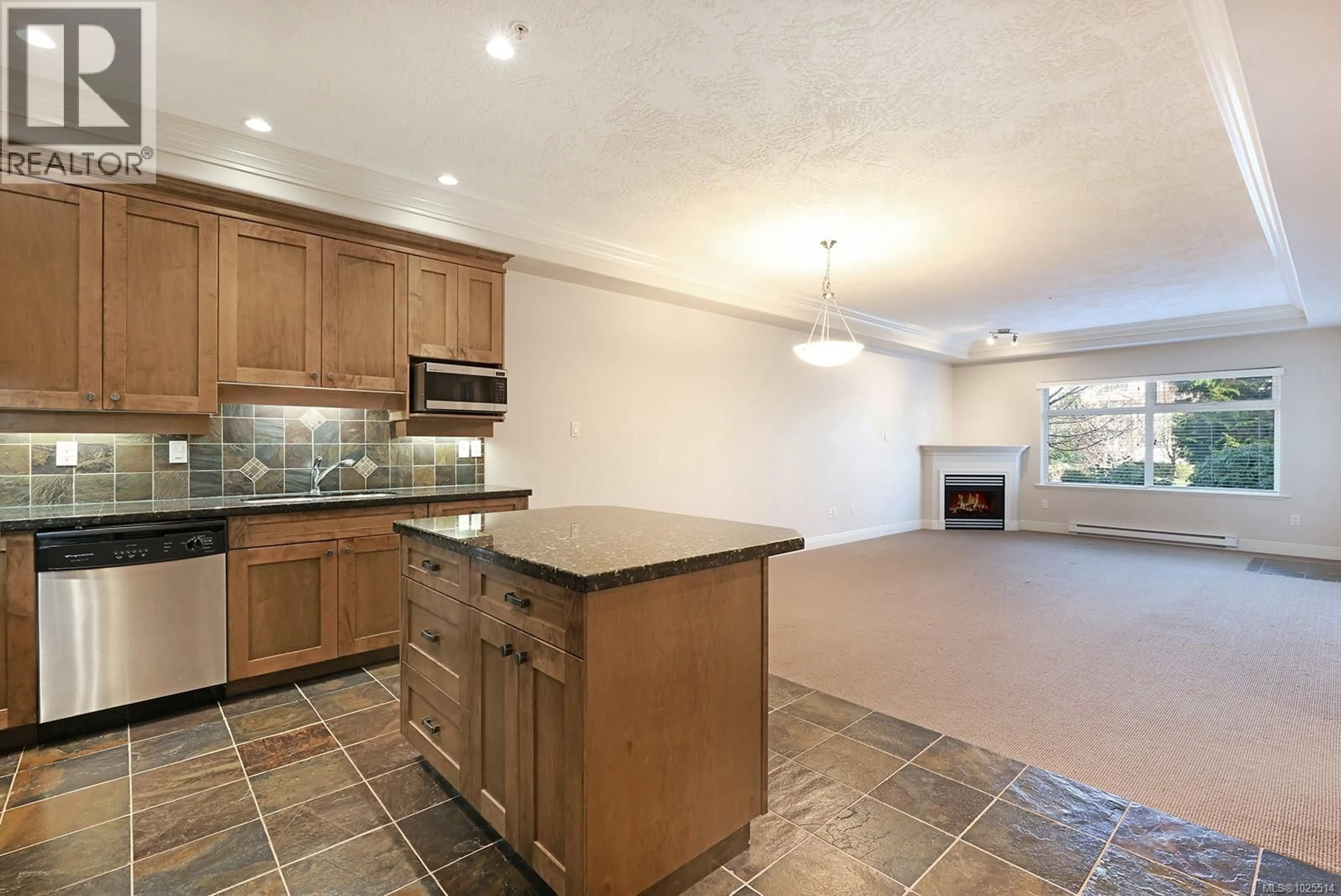 Open concept kitchen, ceramic/tile floor for 117 - 3666 ROYAL VISTA WAY, Courtenay British Columbia V9N9X8