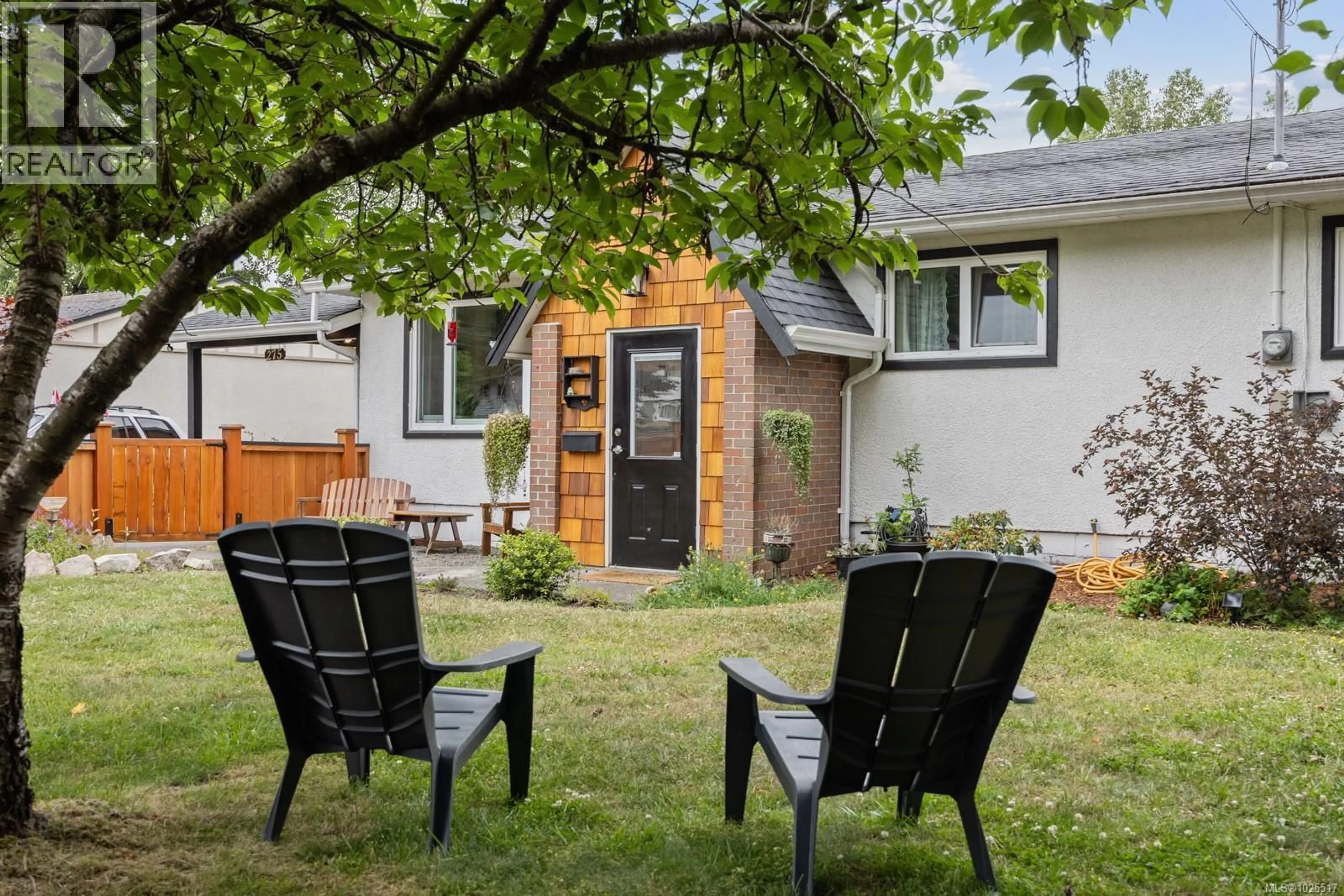 Patio, street for 275 CENTENNIAL DRIVE, Courtenay British Columbia V9N5R6