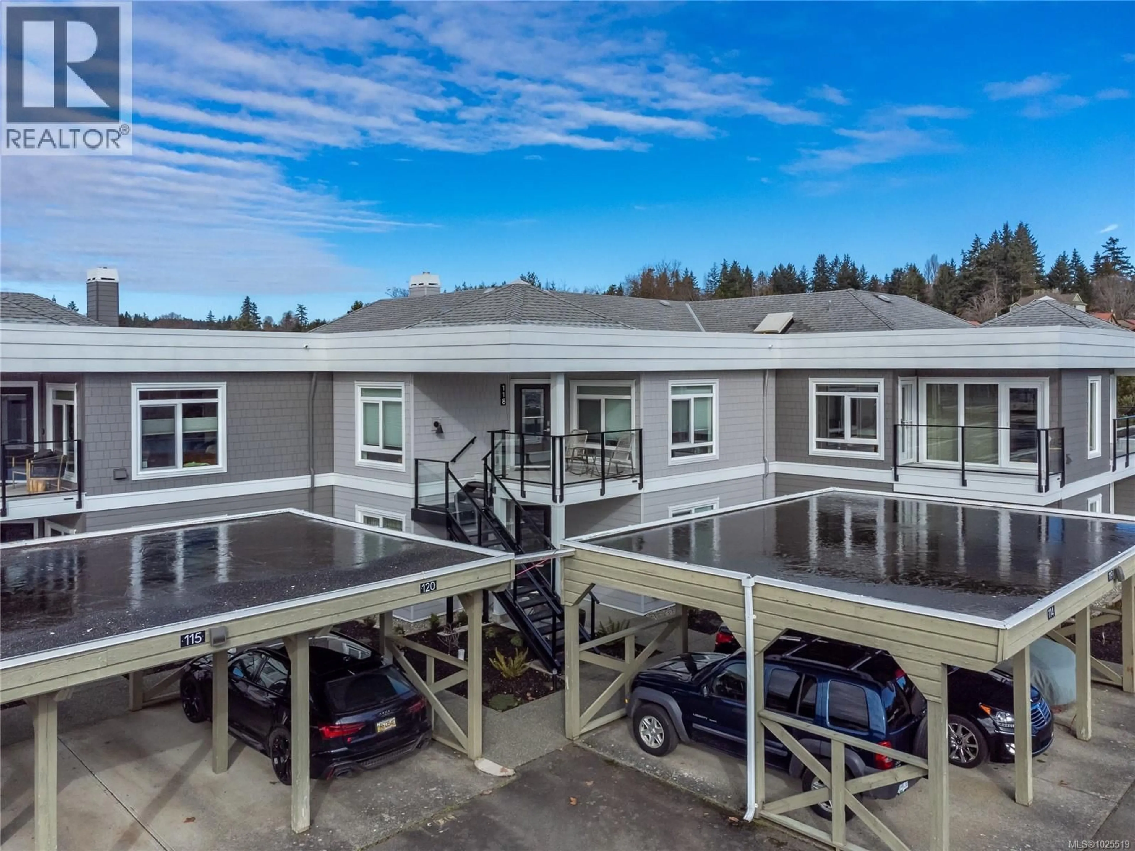 A pic from outside/outdoor area/front of a property/back of a property/a pic from drone, mountain view for 118 - 1807 BEAUFORT AVENUE, Comox British Columbia V9M1R9