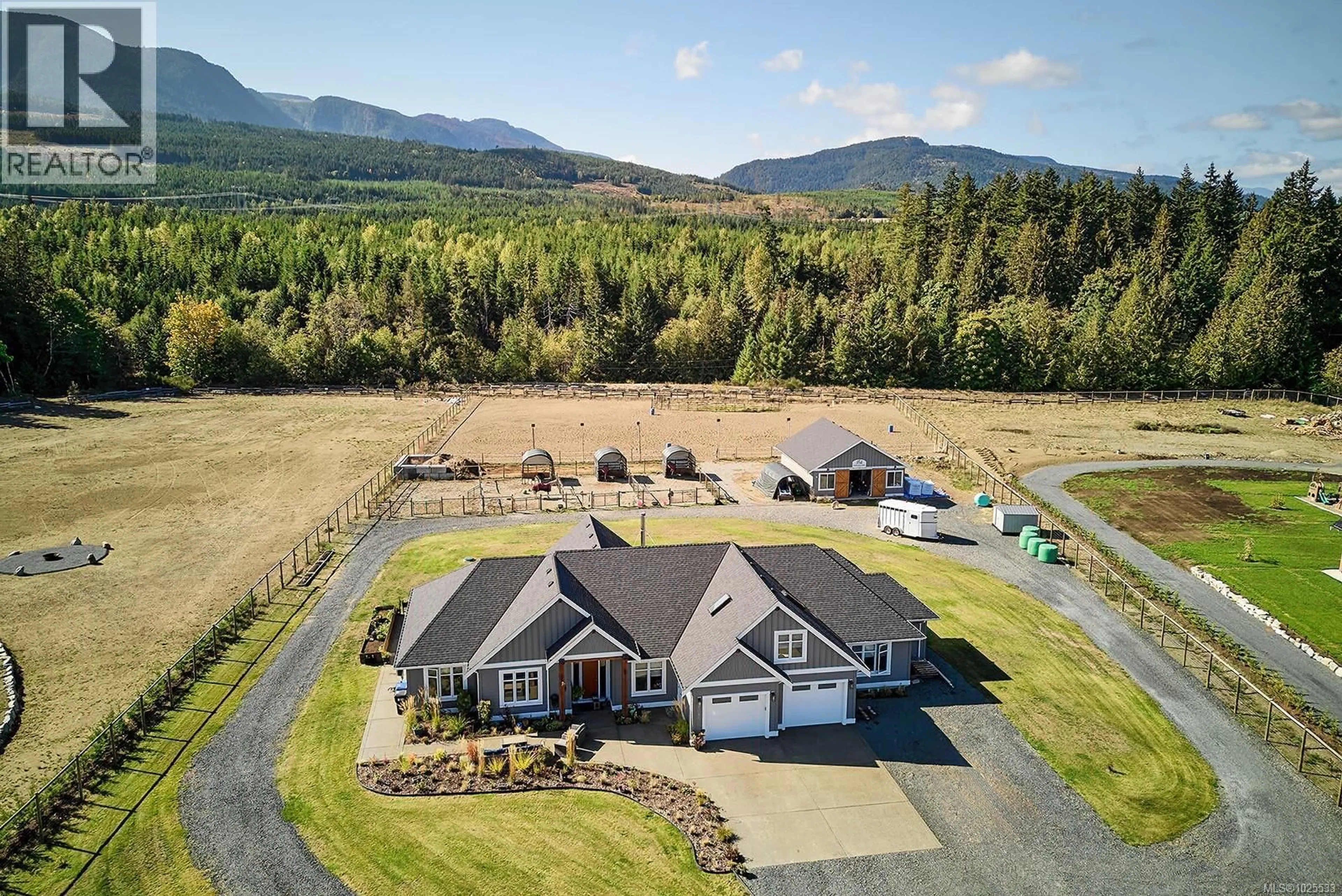 A pic from outside/outdoor area/front of a property/back of a property/a pic from drone, mountain view for 1085 ALPINE VIEW PLACE, Whiskey Creek British Columbia V9K1V6