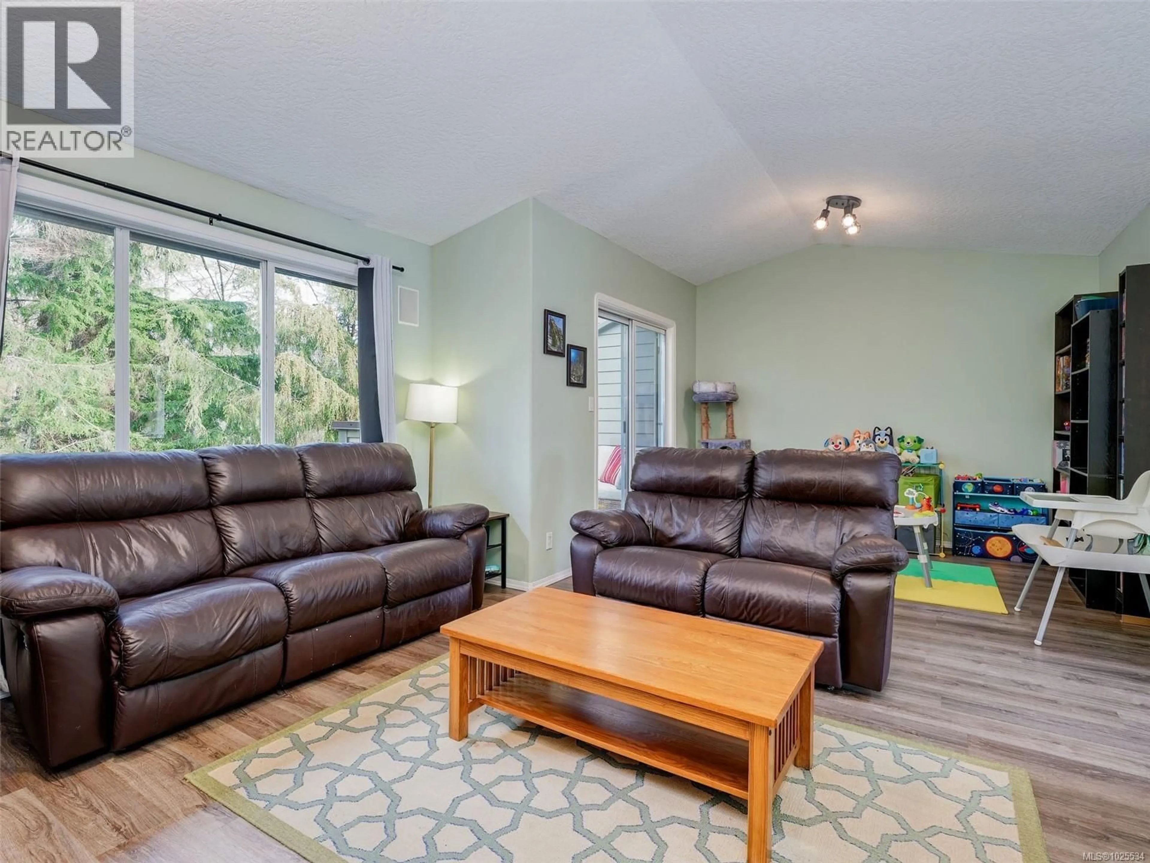 Living room with furniture, unknown for 14 - 2190 DRENNAN STREET, Sooke British Columbia V9Z1J4