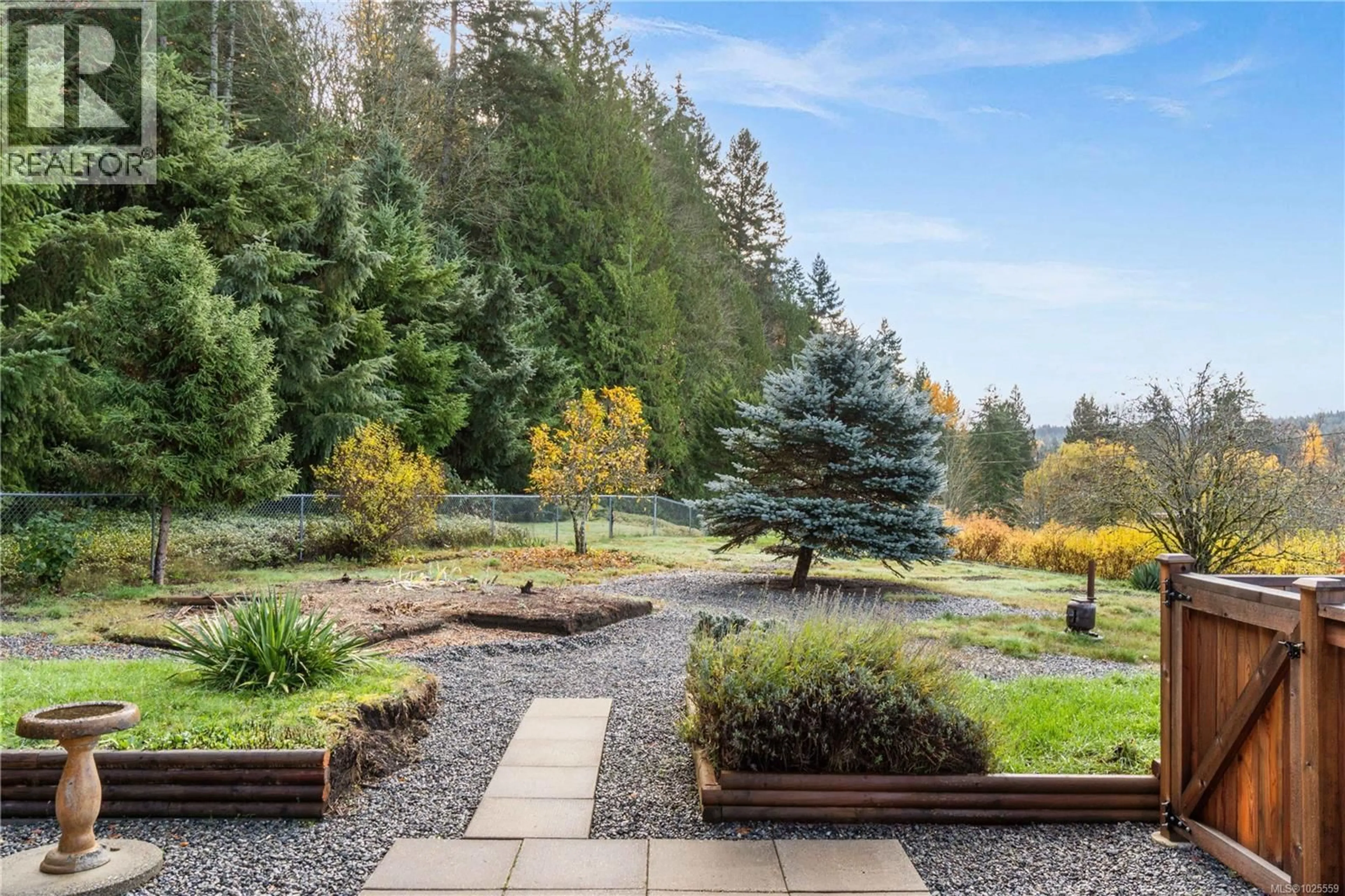 Patio, forest/trees view for 1900 KELSIE ROAD, Nanaimo British Columbia V9X1B7