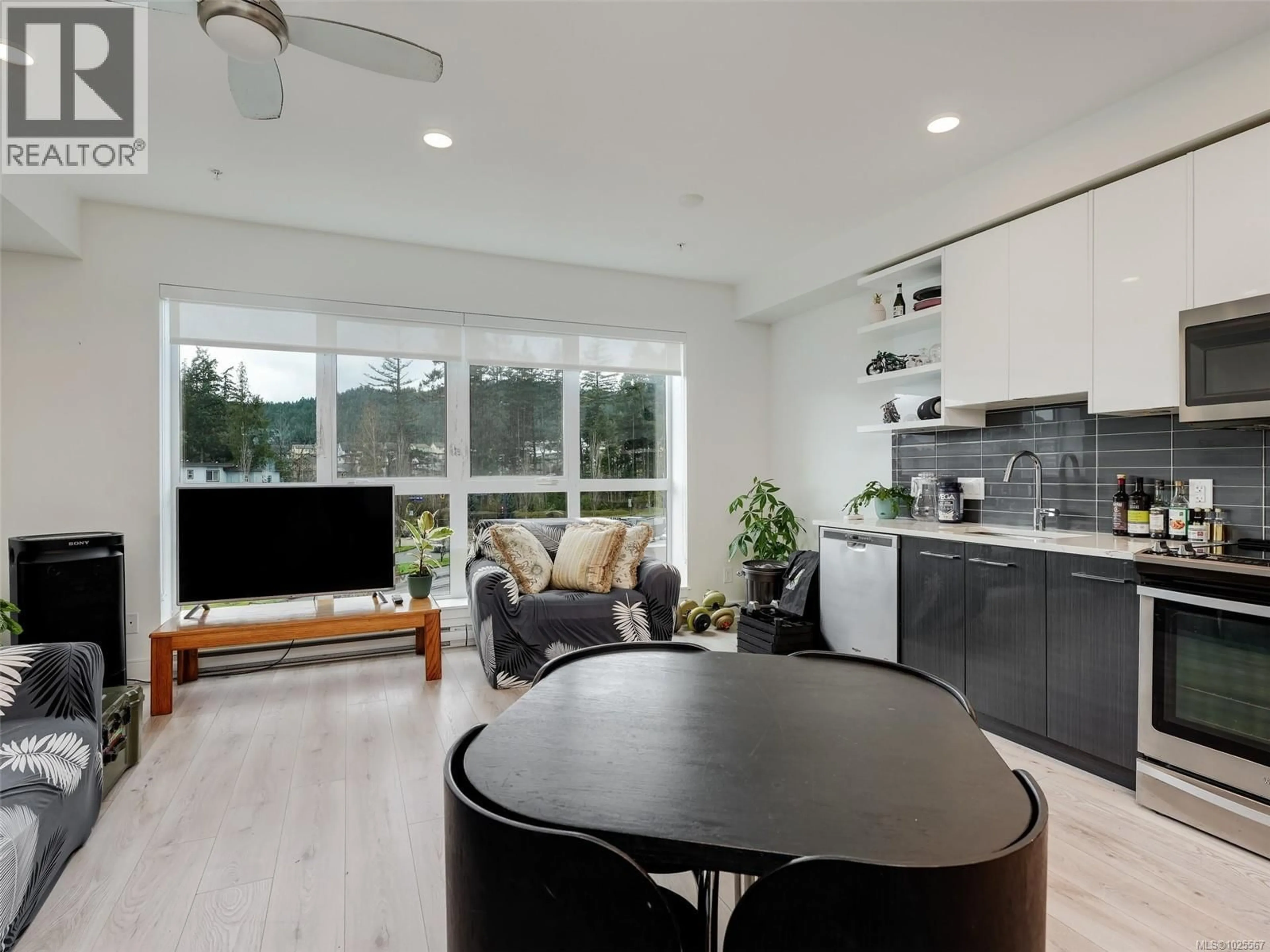 Unknown for 407 - 1311 LAKEPOINT WAY, Langford British Columbia V9B0S7