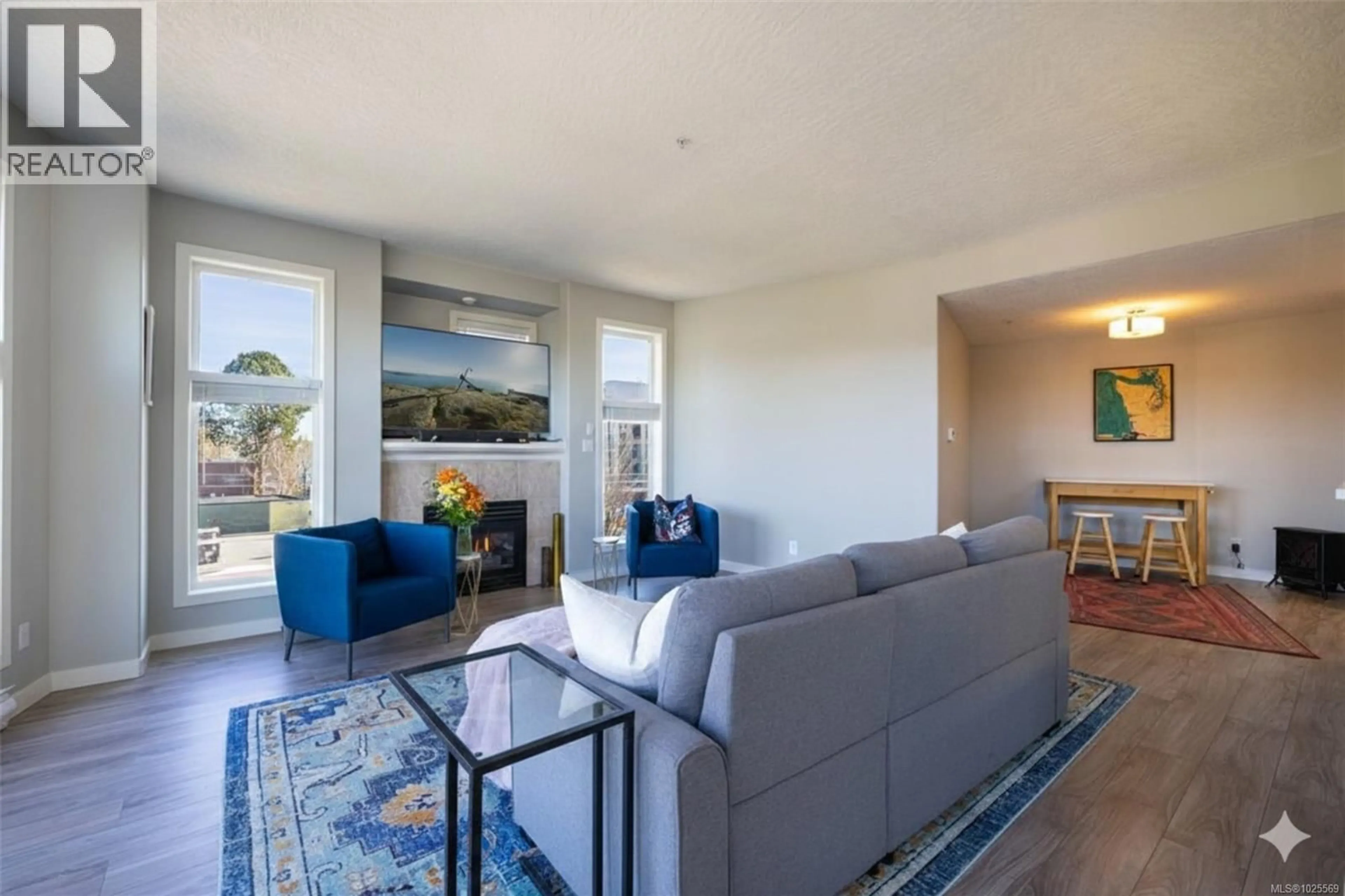 Living room with furniture, unknown for 403 - 1258 ESQUIMALT ROAD, Esquimalt British Columbia V9A3P3