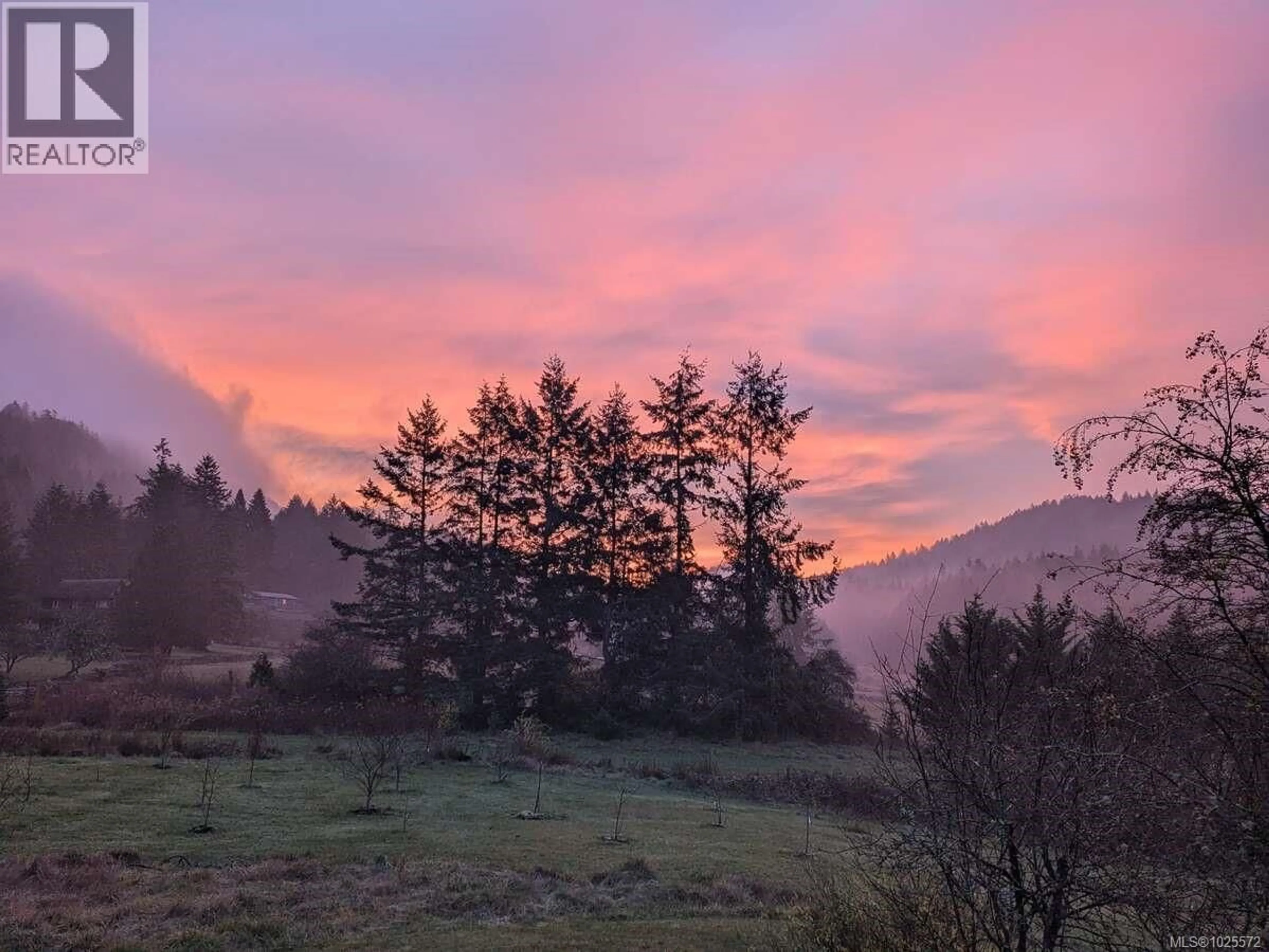 Blurry image for 300 WOOD DALE DRIVE, Mayne Island British Columbia V0N2J2