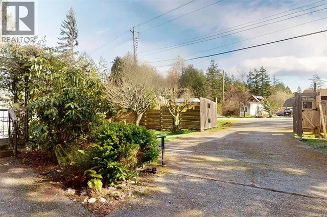 126 MALIVIEW DRIVE, Salt Spring 4