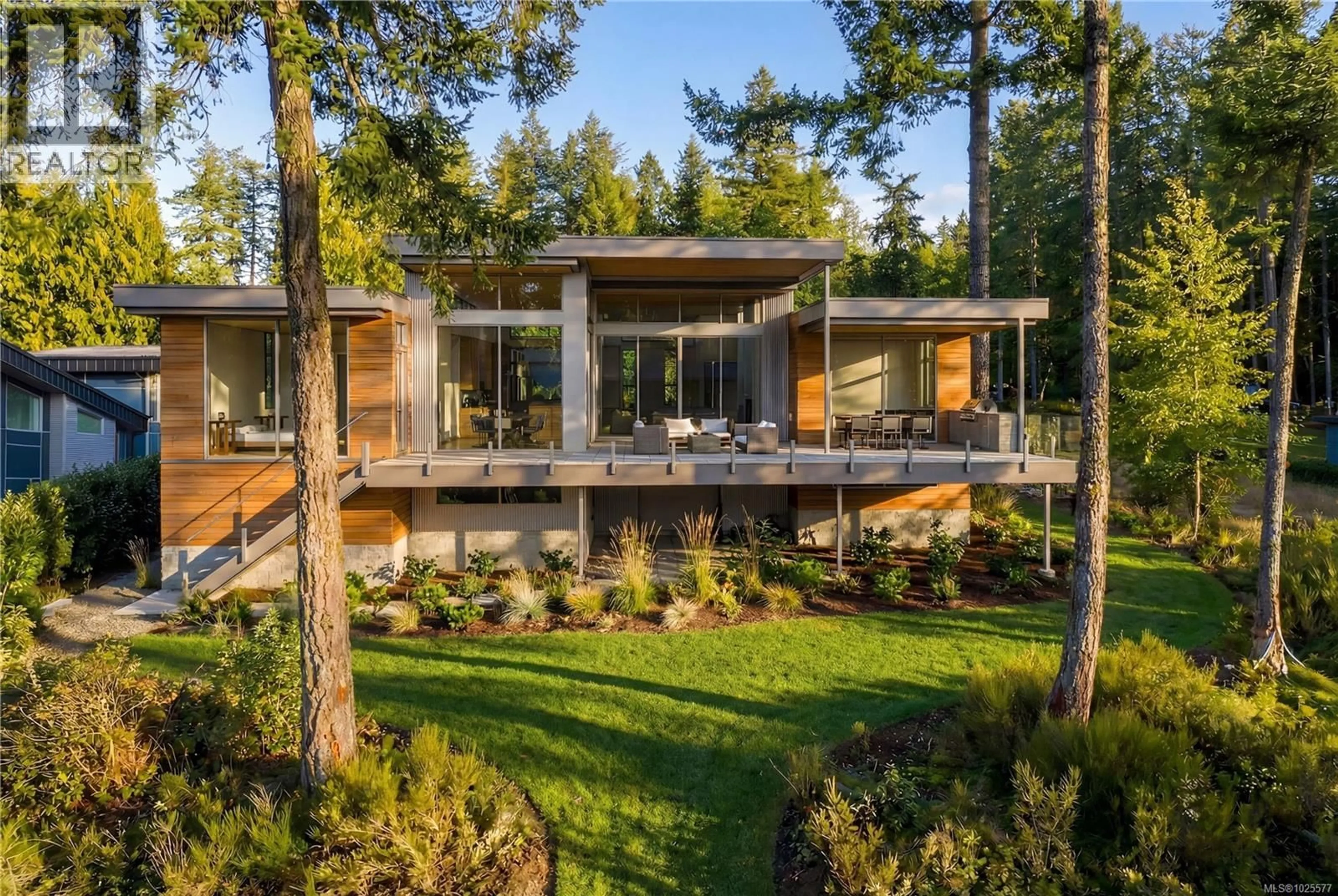 Unknown for 770 LANDS END ROAD, North Saanich British Columbia V8L5K9