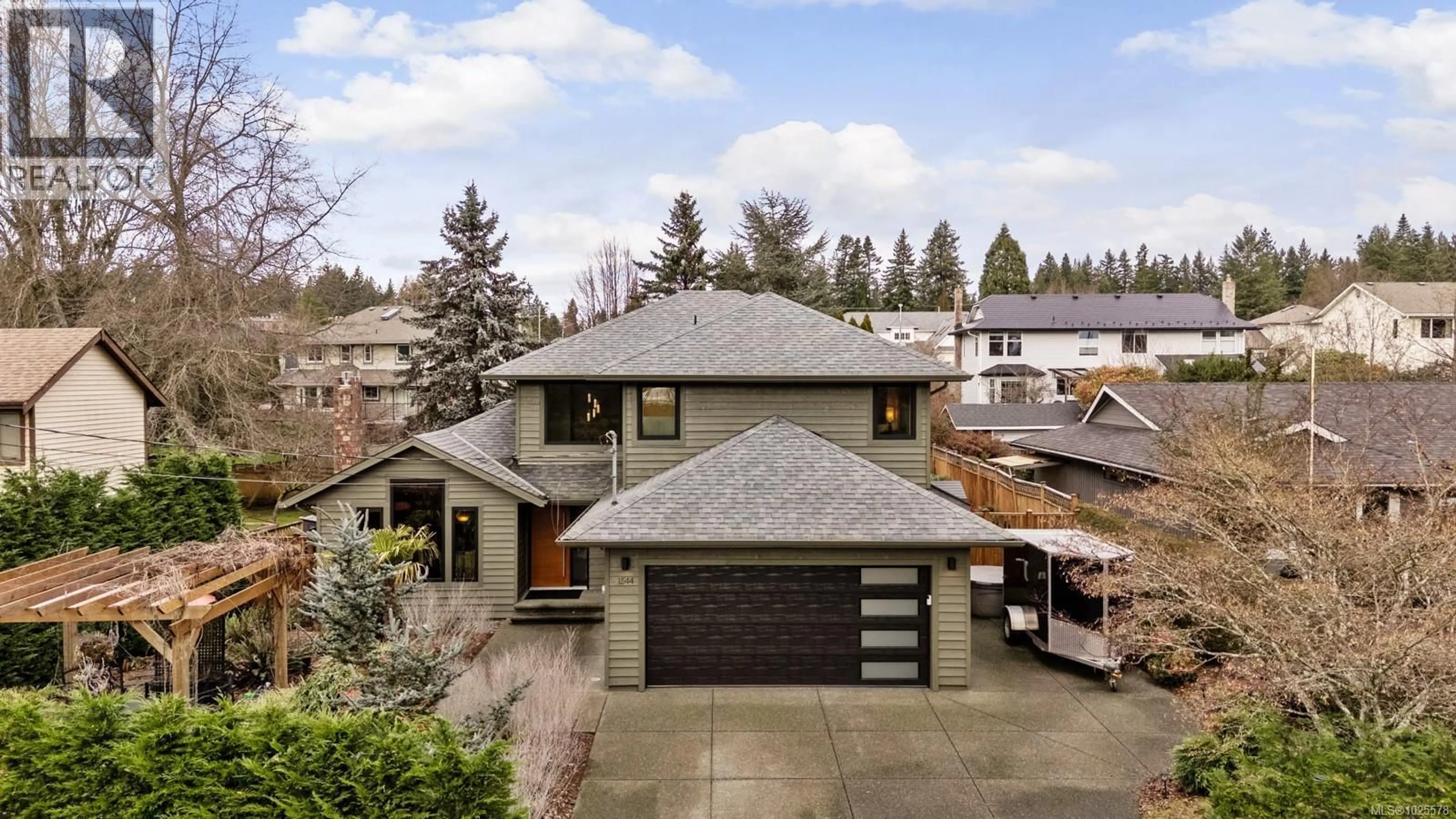 Unknown for 1544 COMOX AVENUE, Comox British Columbia V9M2S2