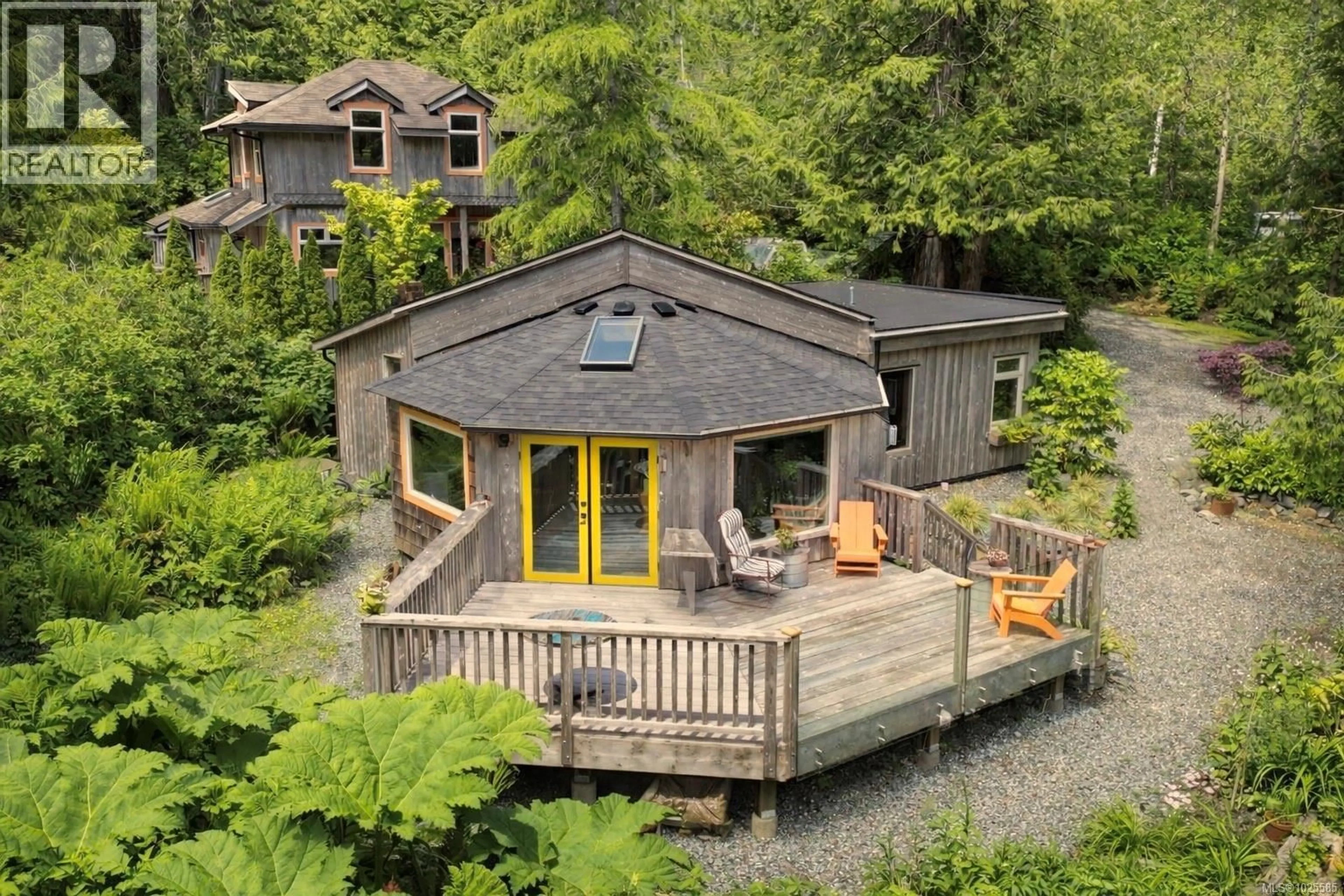 Unknown for 1076 PACIFIC RIM HIGHWAY, Tofino British Columbia V0R2Z0