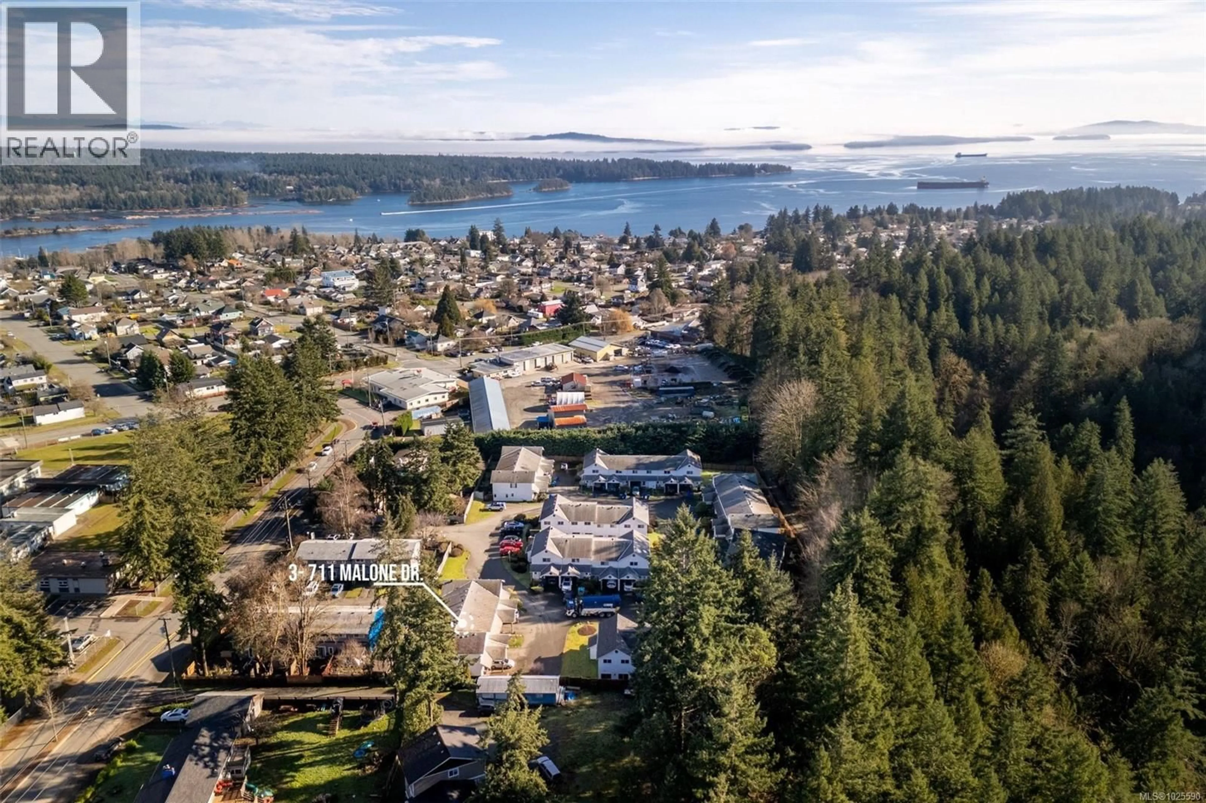 A pic from outside/outdoor area/front of a property/back of a property/a pic from drone, water/lake/river/ocean view for 3 - 711 MALONE ROAD, Ladysmith British Columbia V9G1B4