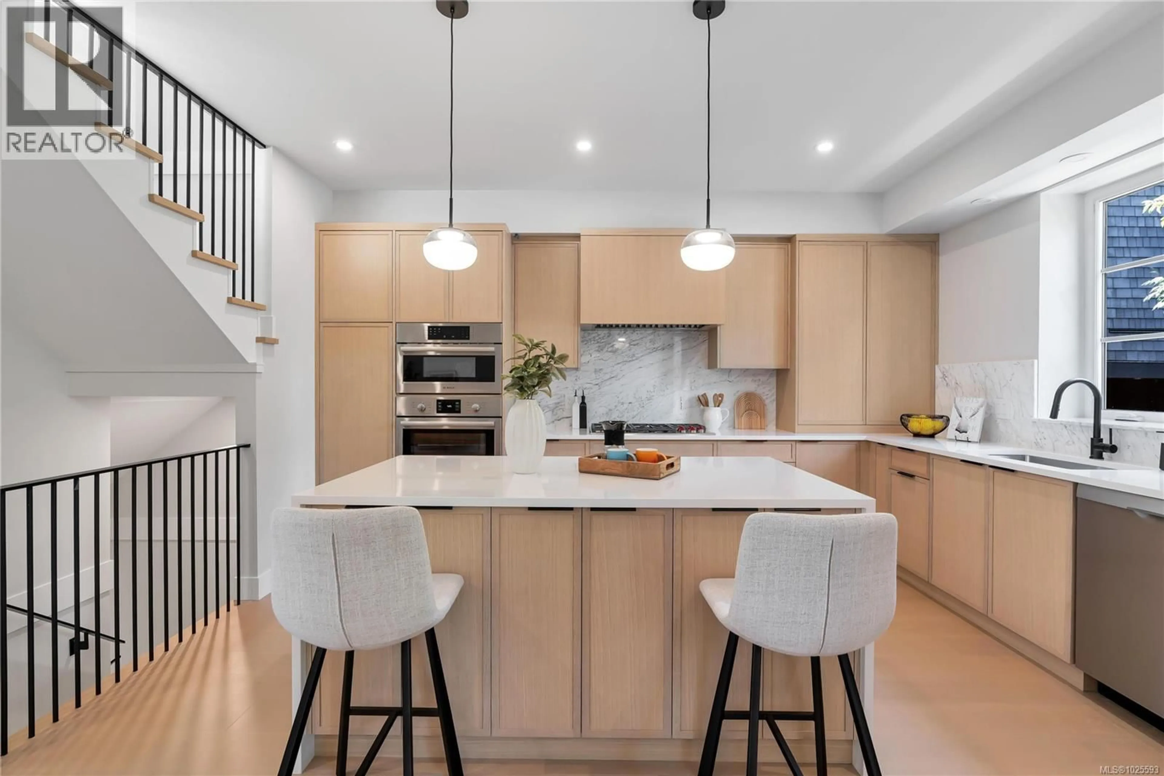 Open concept kitchen, unknown for 5 - 2590 PENRHYN STREET, Saanich British Columbia V8N1G3