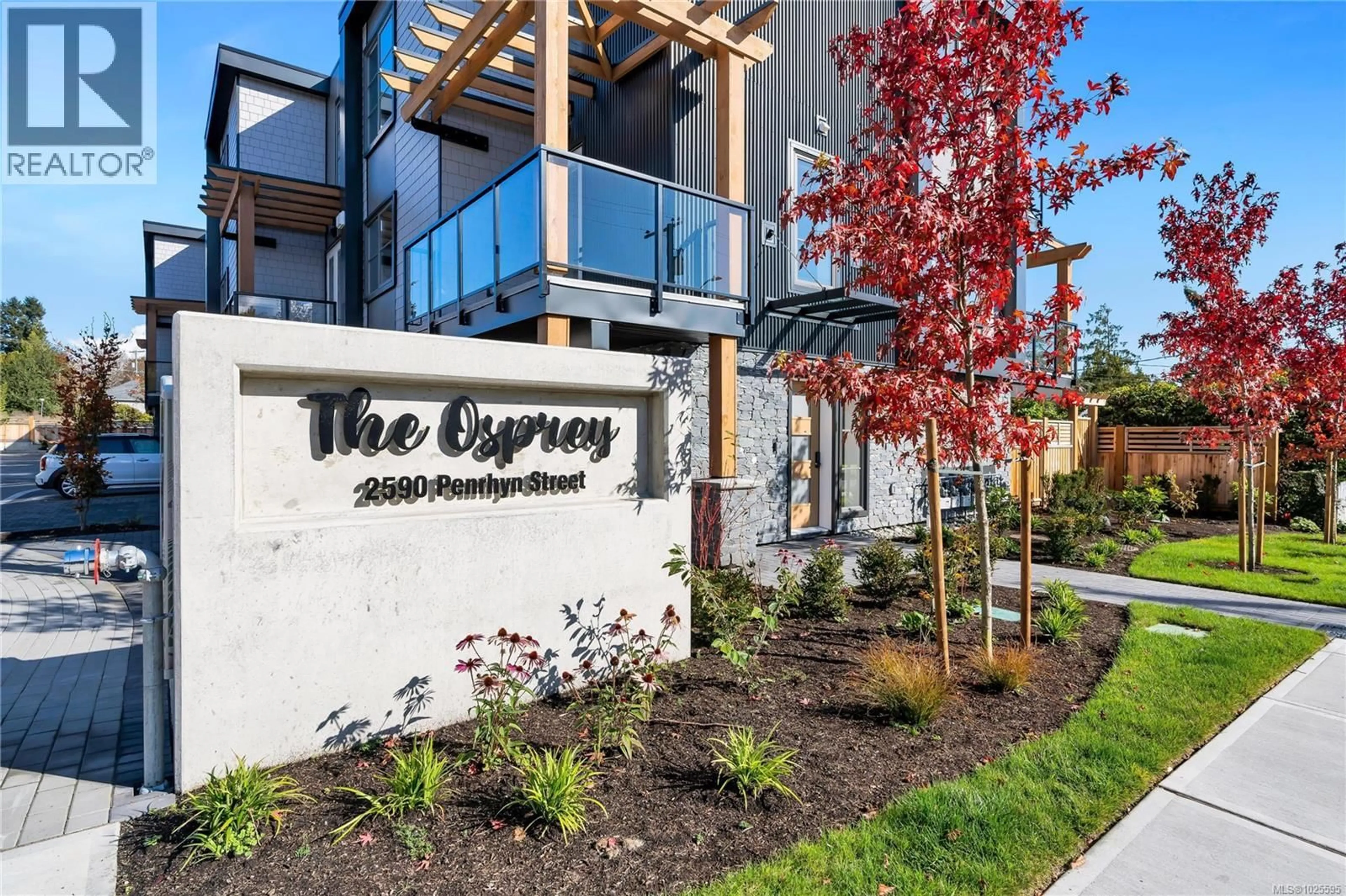 Indoor foyer for 13 - 2590 PENRHYN STREET, Saanich British Columbia V8N1G3