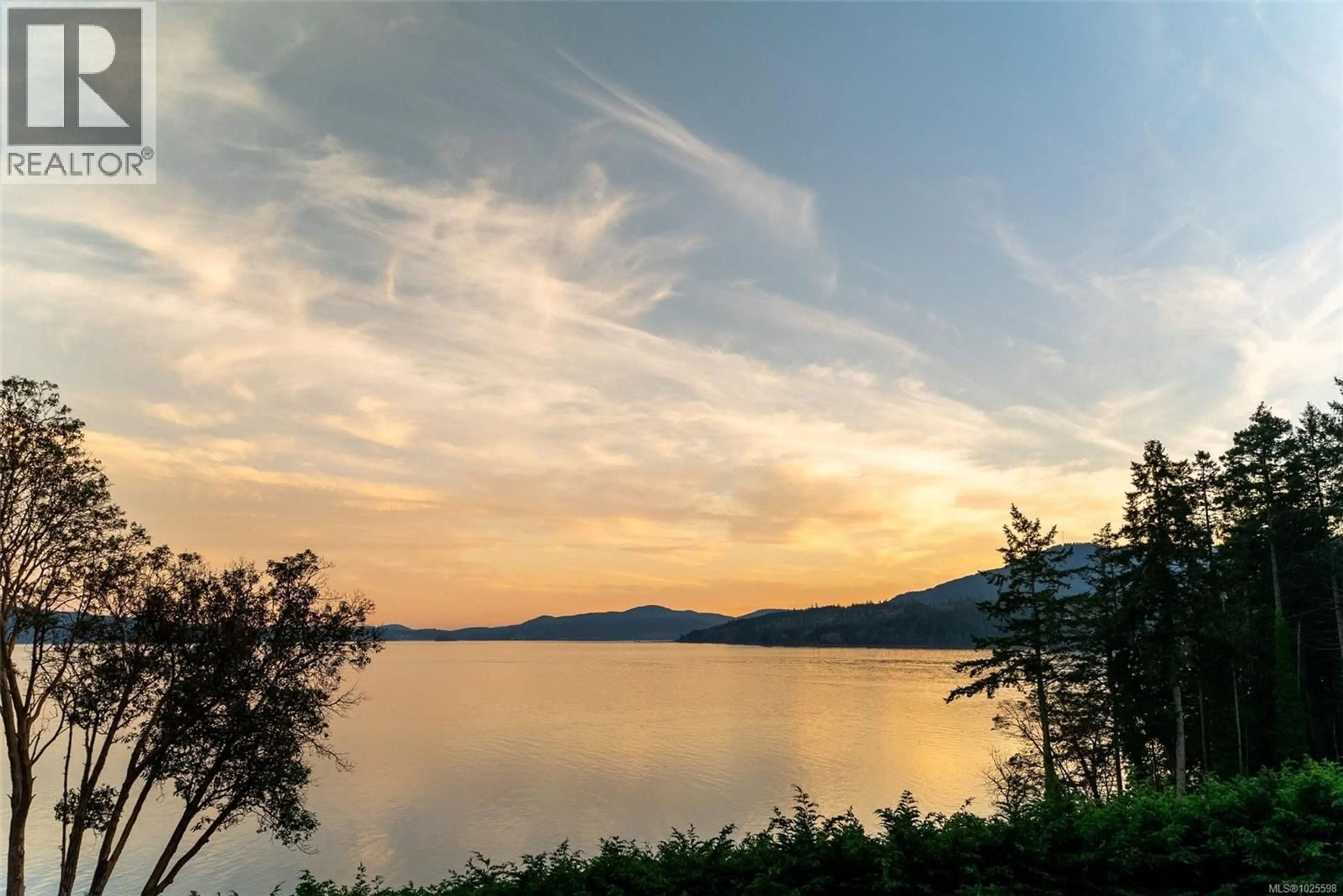 Blurry image for 2851 WHISKEY POINT ROAD, Mill Bay British Columbia V0R2P2