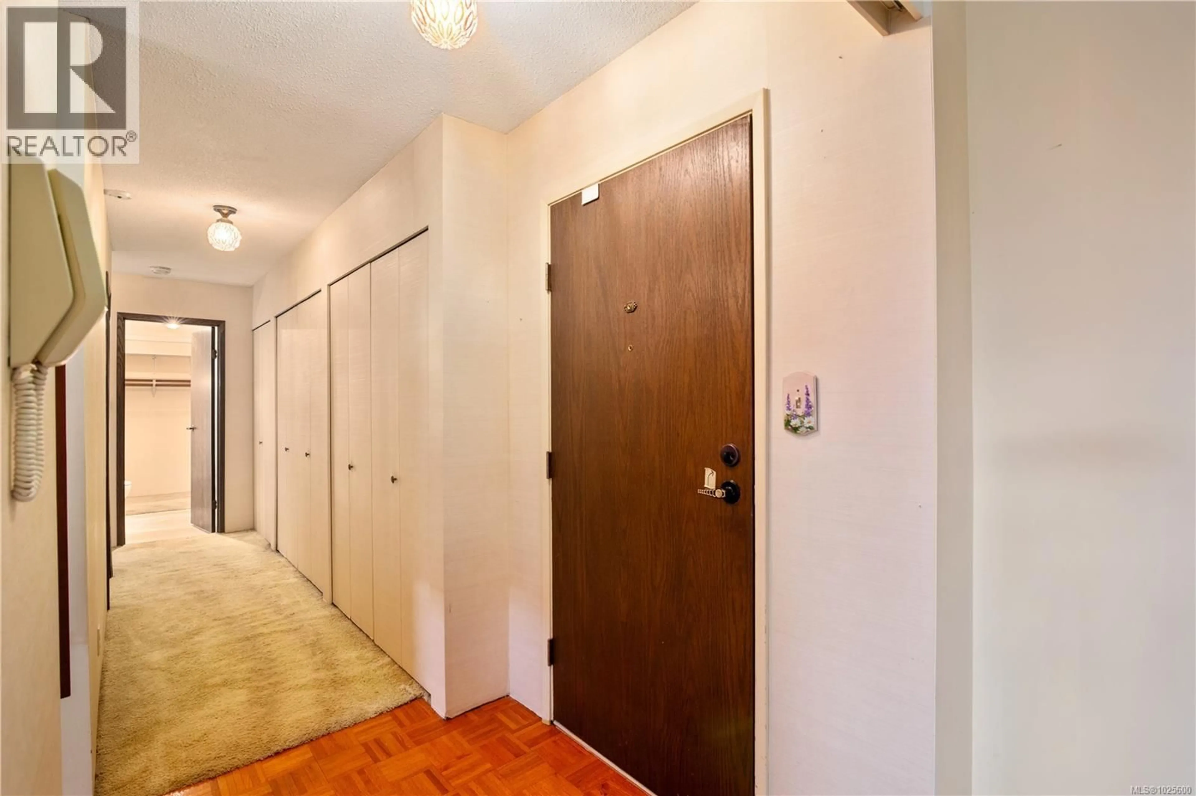 Unknown for 406 - 853 SELKIRK AVENUE, Esquimalt British Columbia V9A2T7