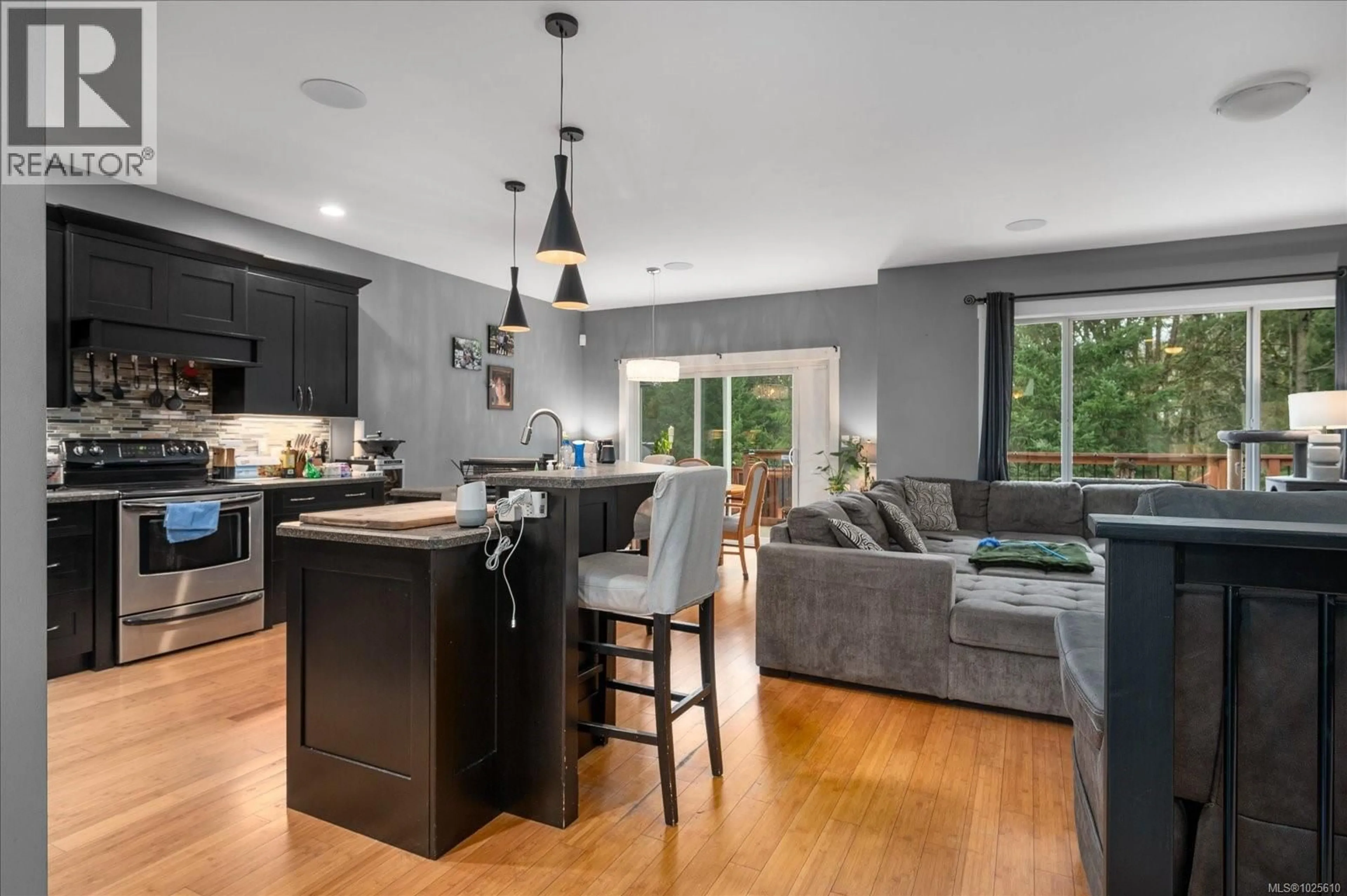 Open concept kitchen, unknown for 209 SHILOH DRIVE, Nanaimo British Columbia V9R7C8