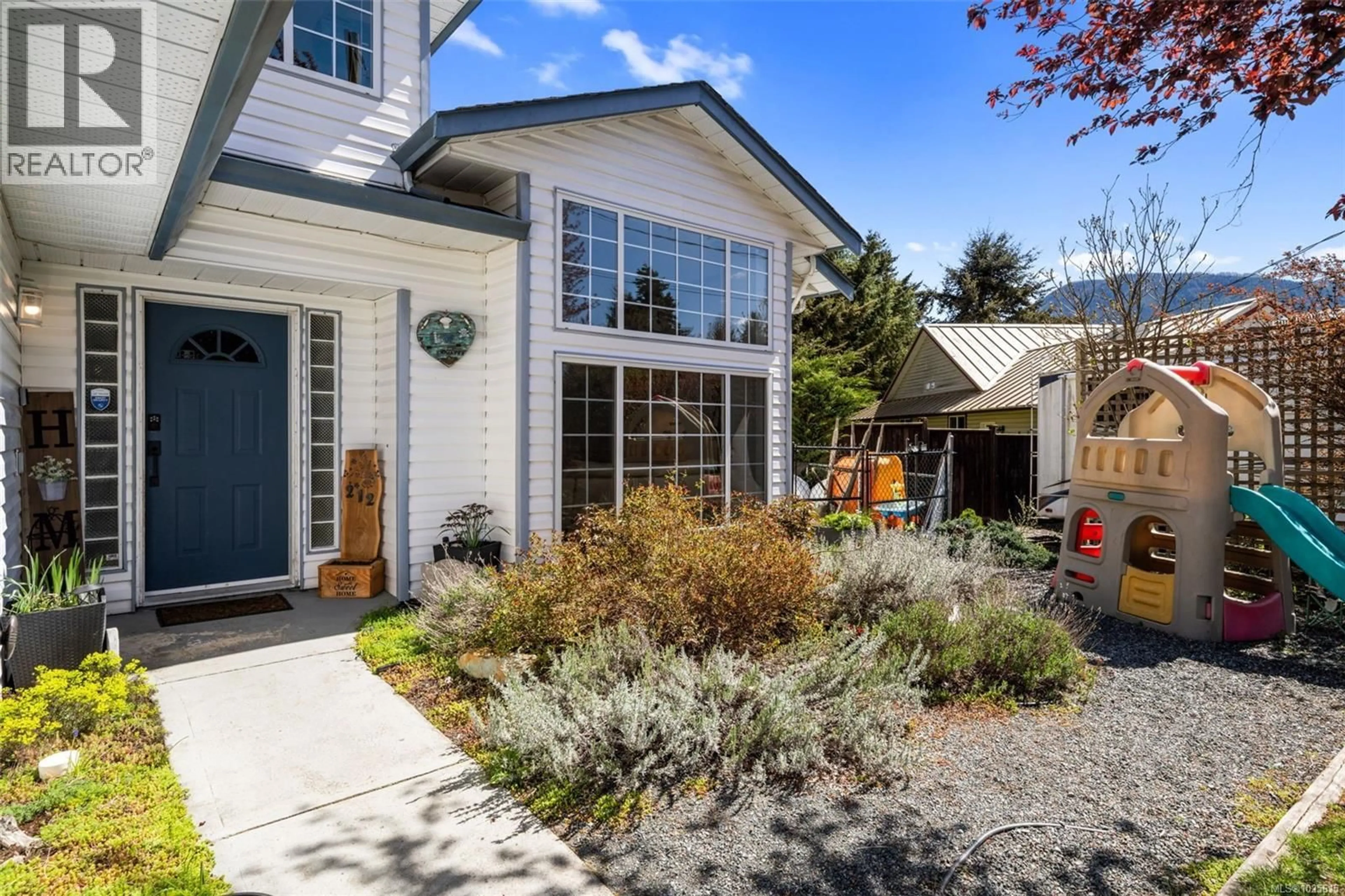 Unknown for 212 COWICHAN AVENUE EAST, Lake Cowichan British Columbia V0R2G0