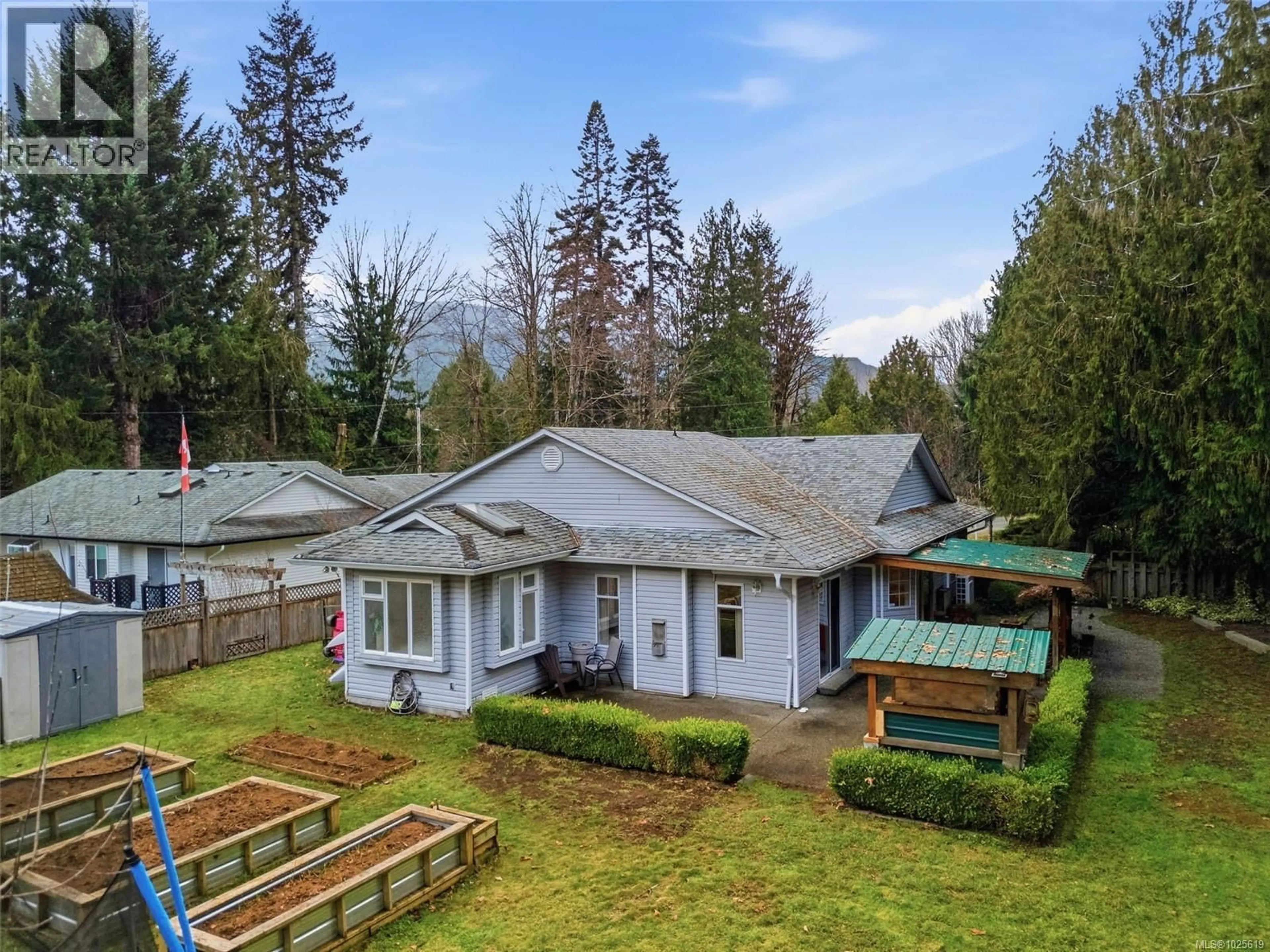 A pic from outside/outdoor area/front of a property/back of a property/a pic from drone, unknown for 203 GREENDALE ROAD, Lake Cowichan British Columbia V0R2G0