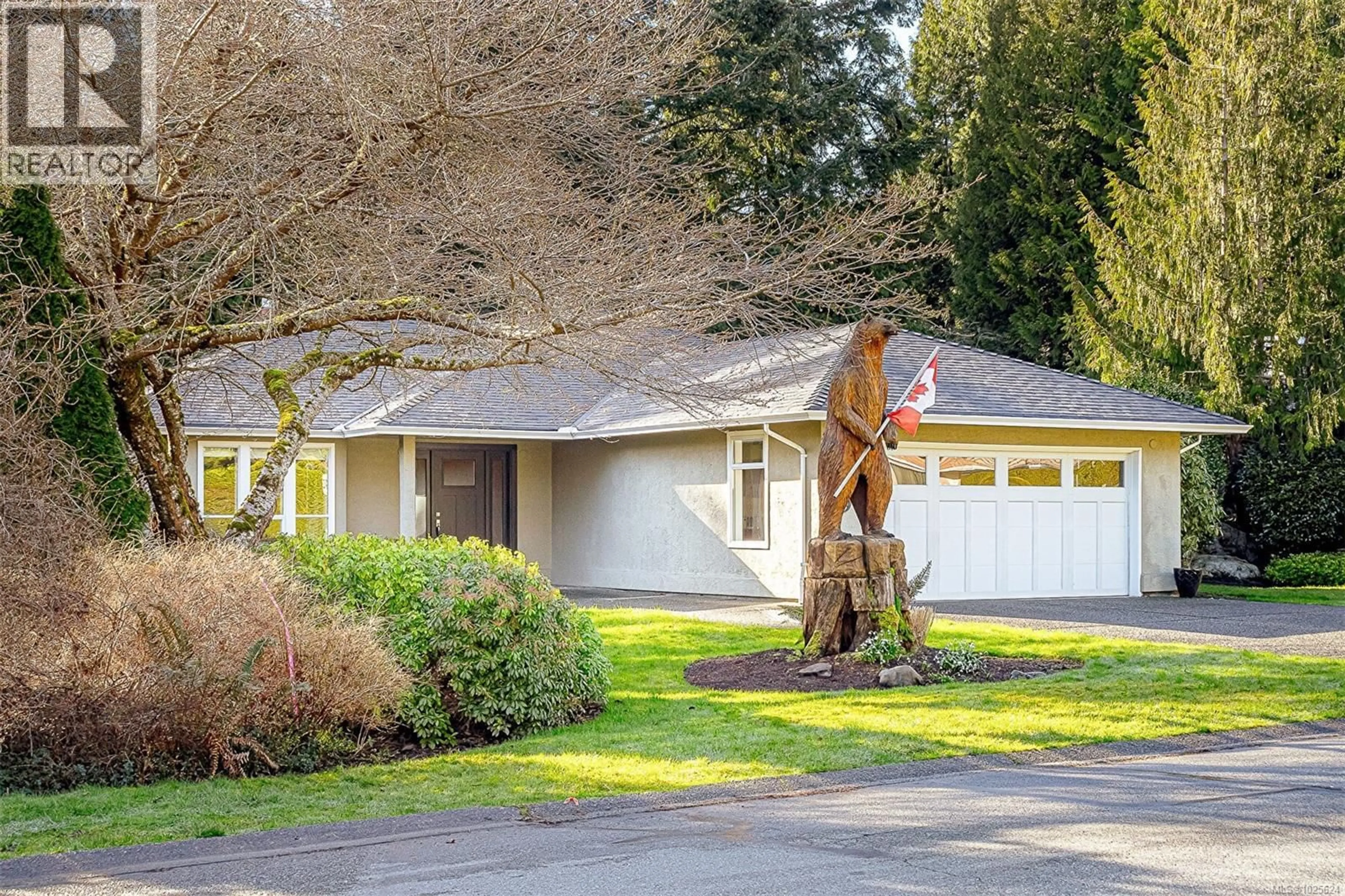 Home with vinyl exterior material, street for 8619 KINGCOME CRESCENT, North Saanich British Columbia V8L5C8
