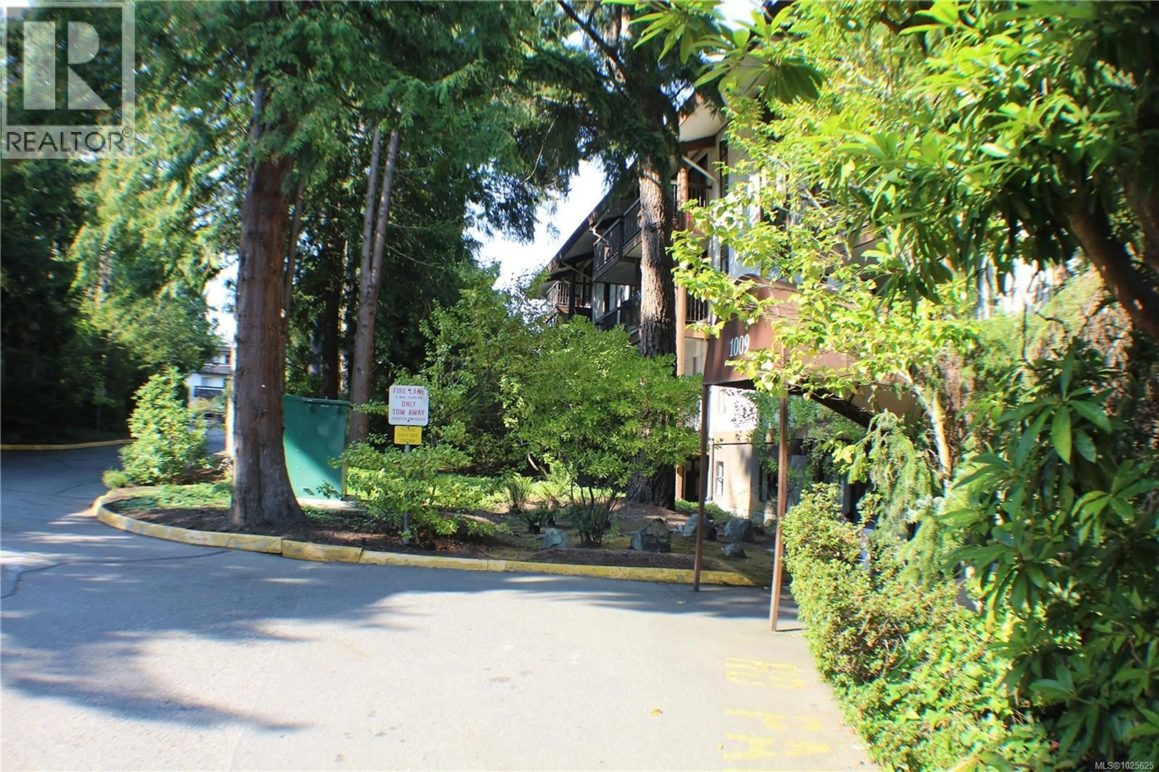 Unknown for 311 - 1009 MCKENZIE AVENUE, Saanich British Columbia V8X4B1