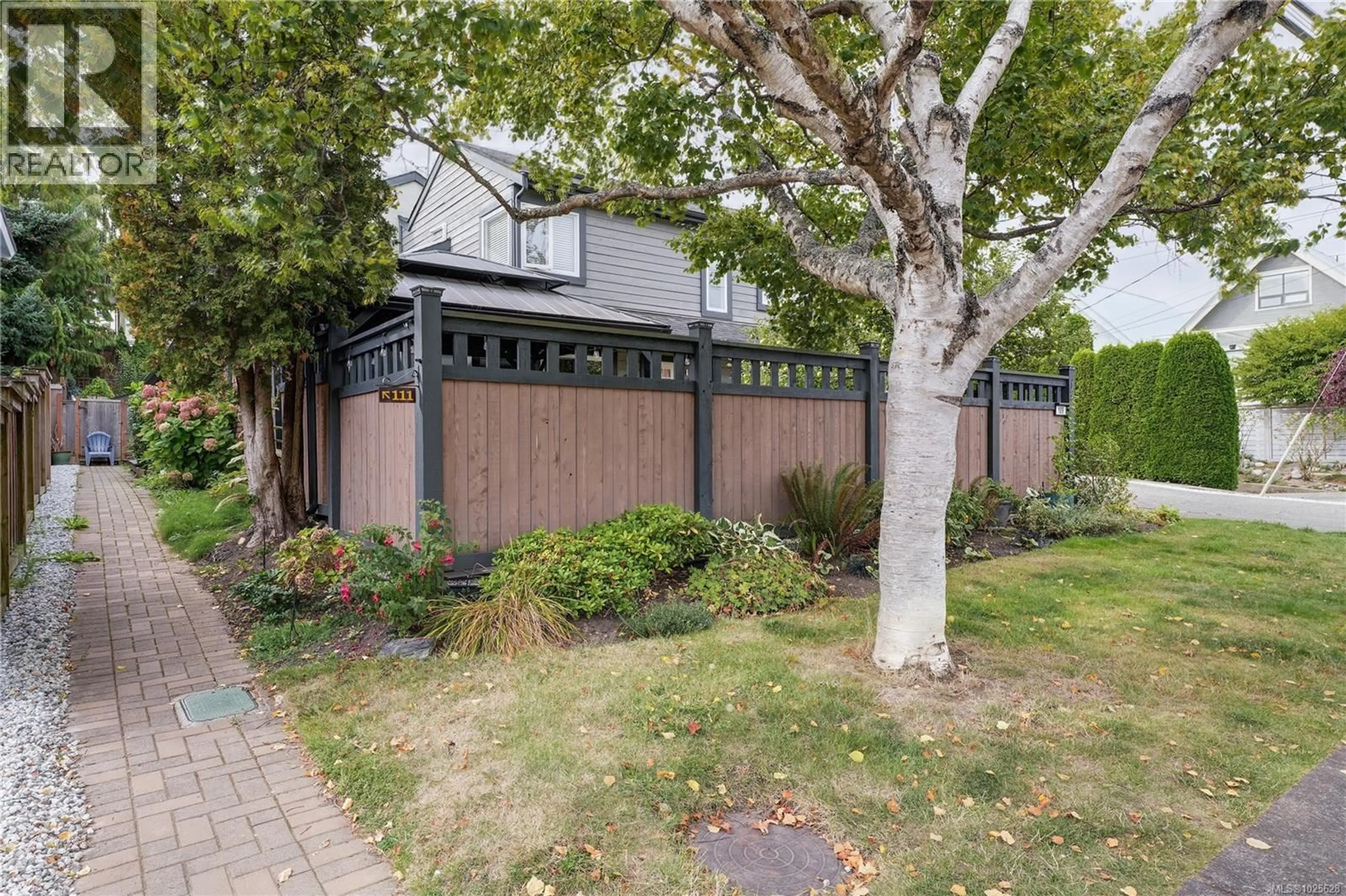 Unknown for 111 MICHIGAN STREET, Victoria British Columbia V8V1R2