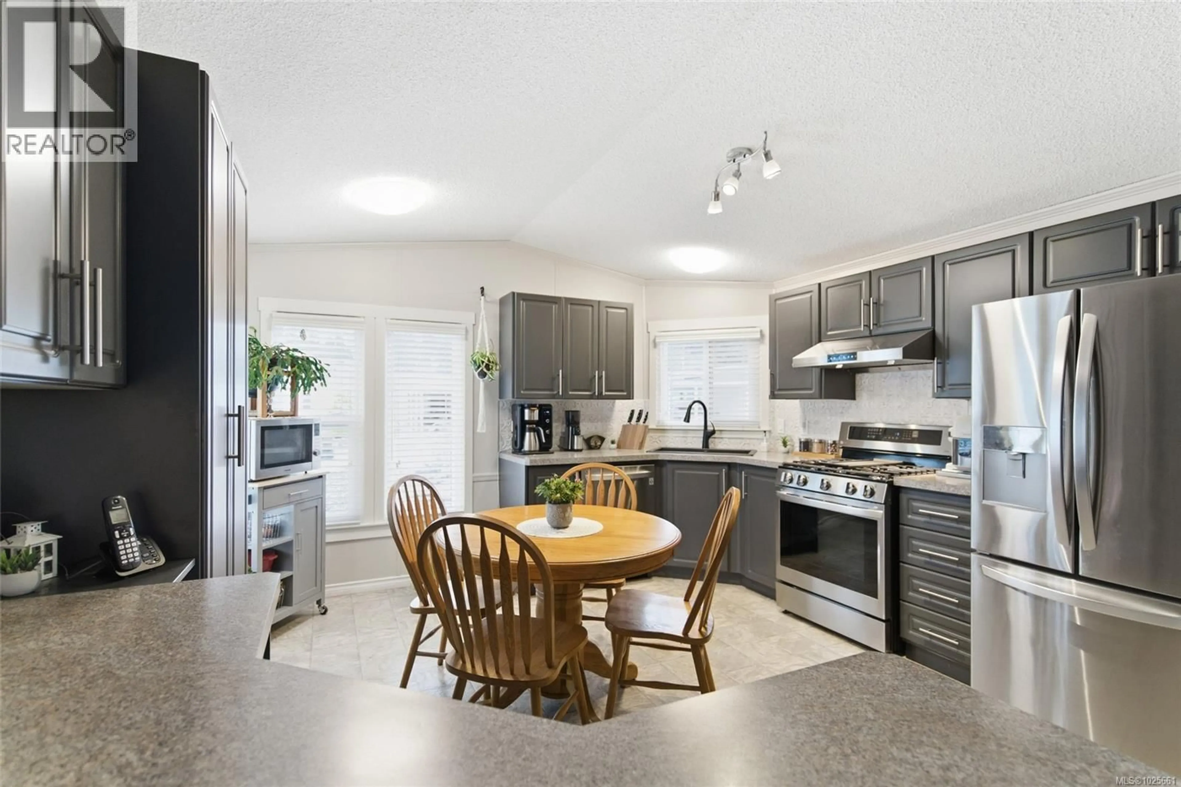 Open concept kitchen, unknown for 6165 DENVER WAY, Nanaimo British Columbia V9T6J2