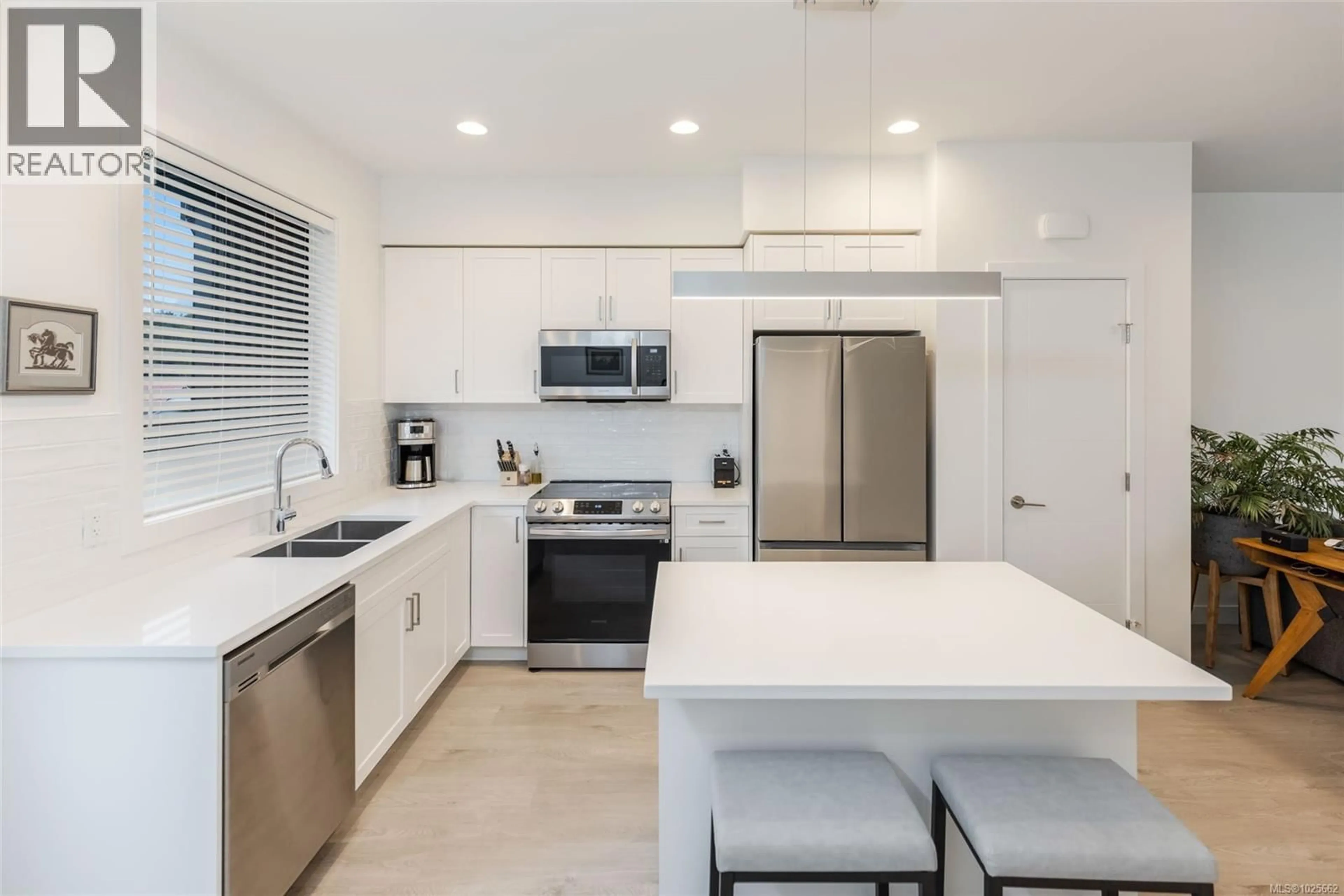 Unknown for 1 - 545 JUBILEE STREET, Duncan British Columbia V9L1X3