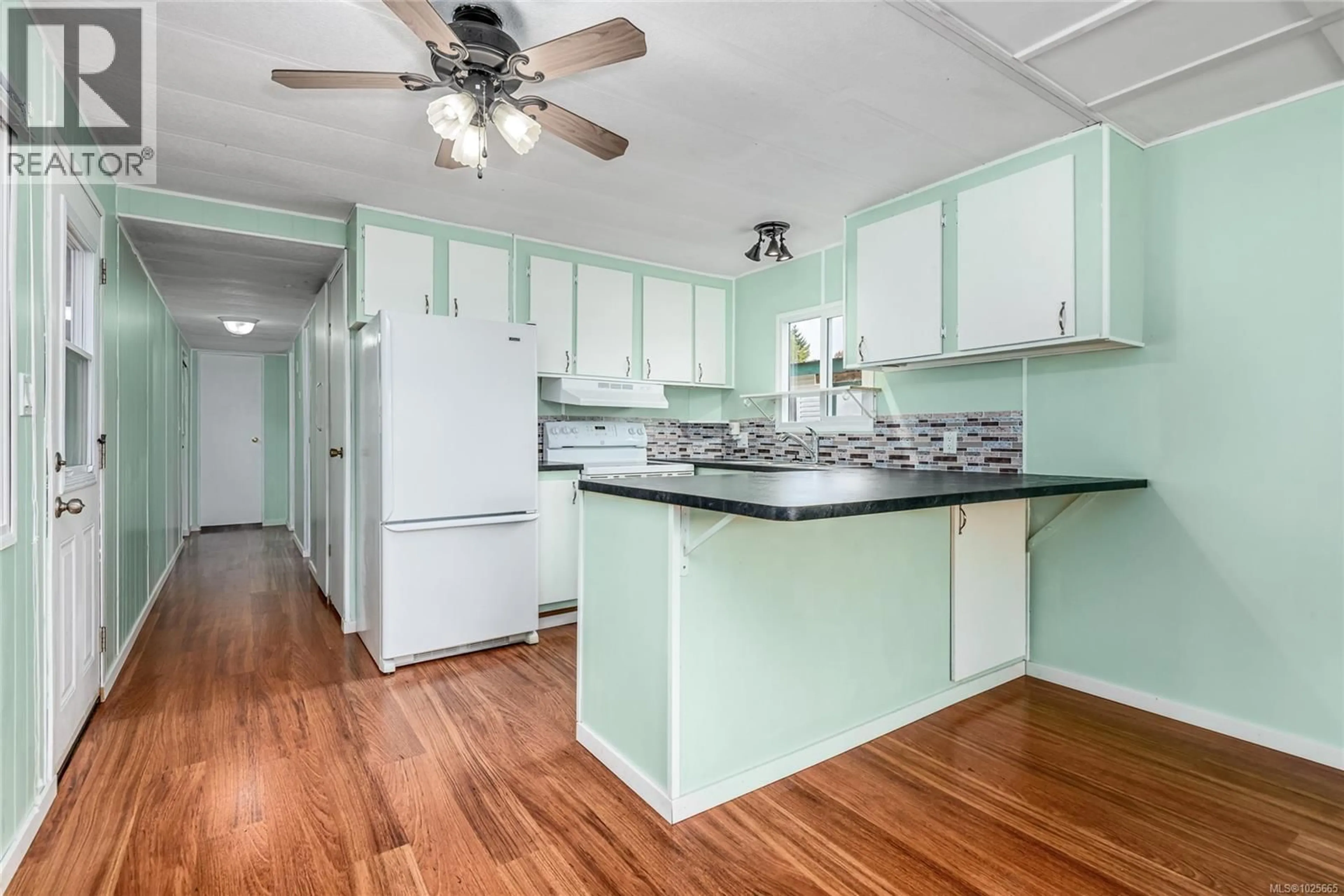 Standard kitchen, unknown for 35 - 1180 EDGETT ROAD, Courtenay British Columbia V9N6C7