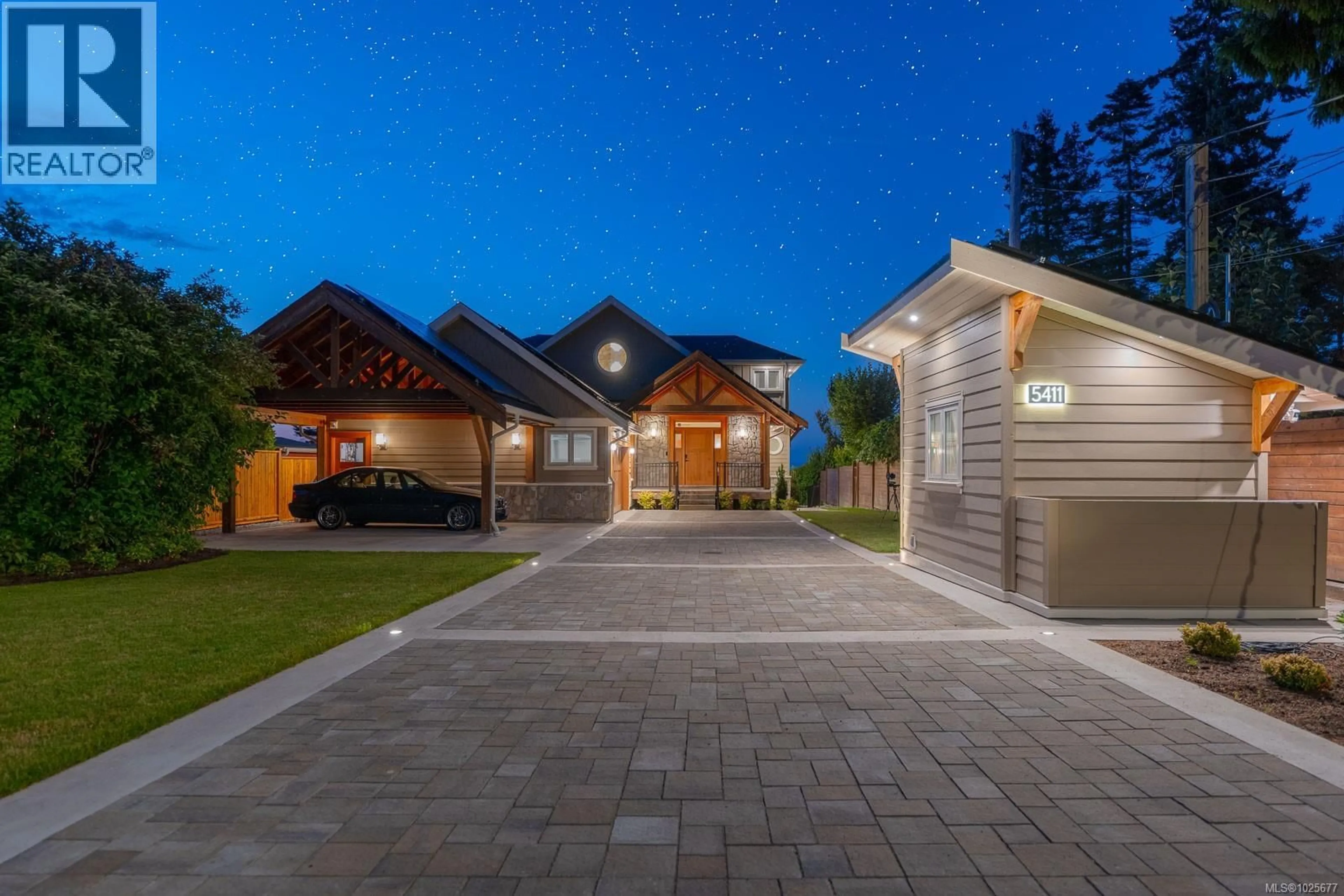 Unknown for 5411 PARKER AVENUE, Saanich British Columbia V8Y2N2