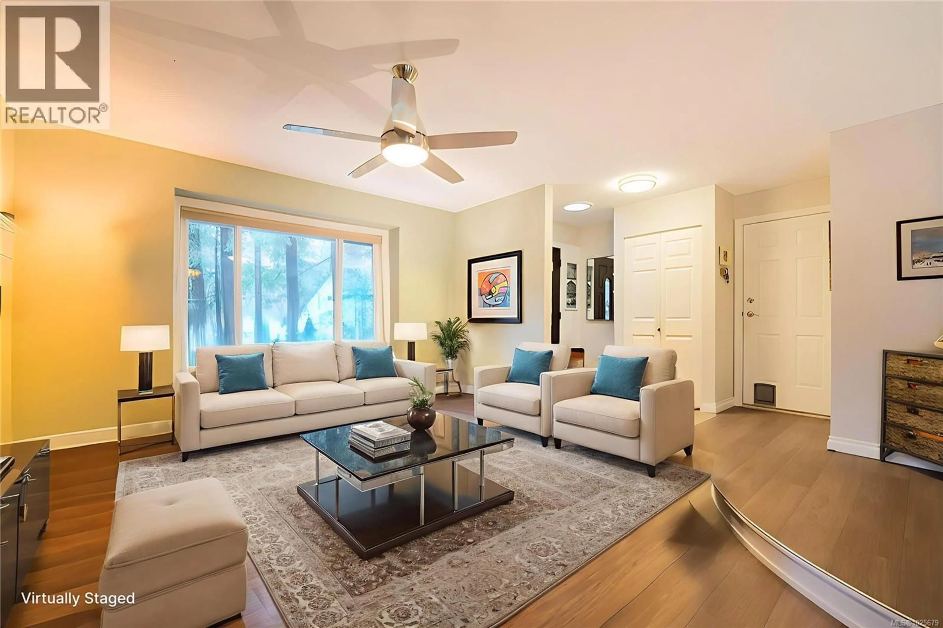 Living room with furniture, unknown for 4080 SALAL DRIVE, Nanaimo British Columbia V9T5J7