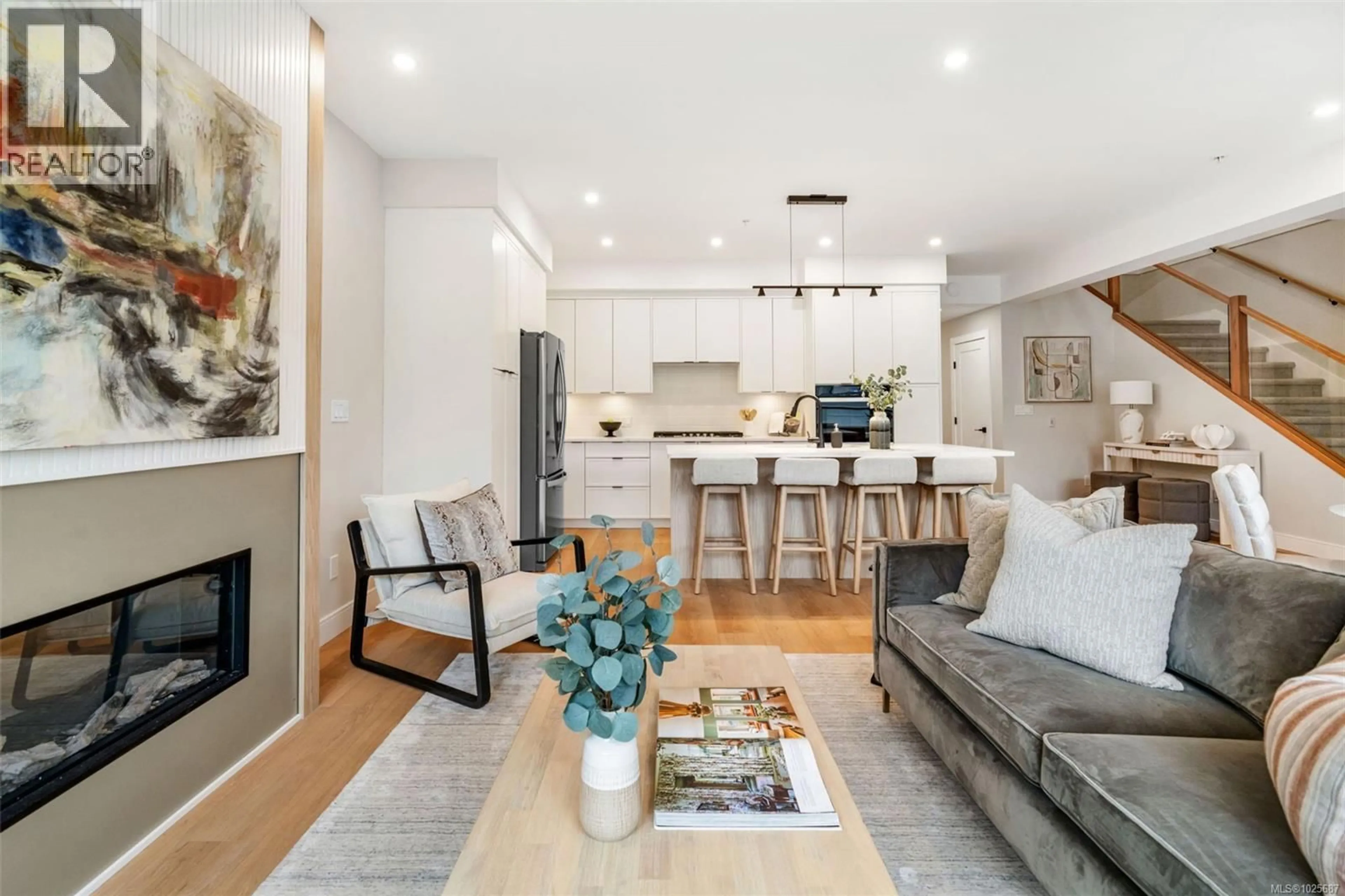 Living room with furniture, unknown for 2507 BRONZITE PLACE, Langford British Columbia V9B7E2