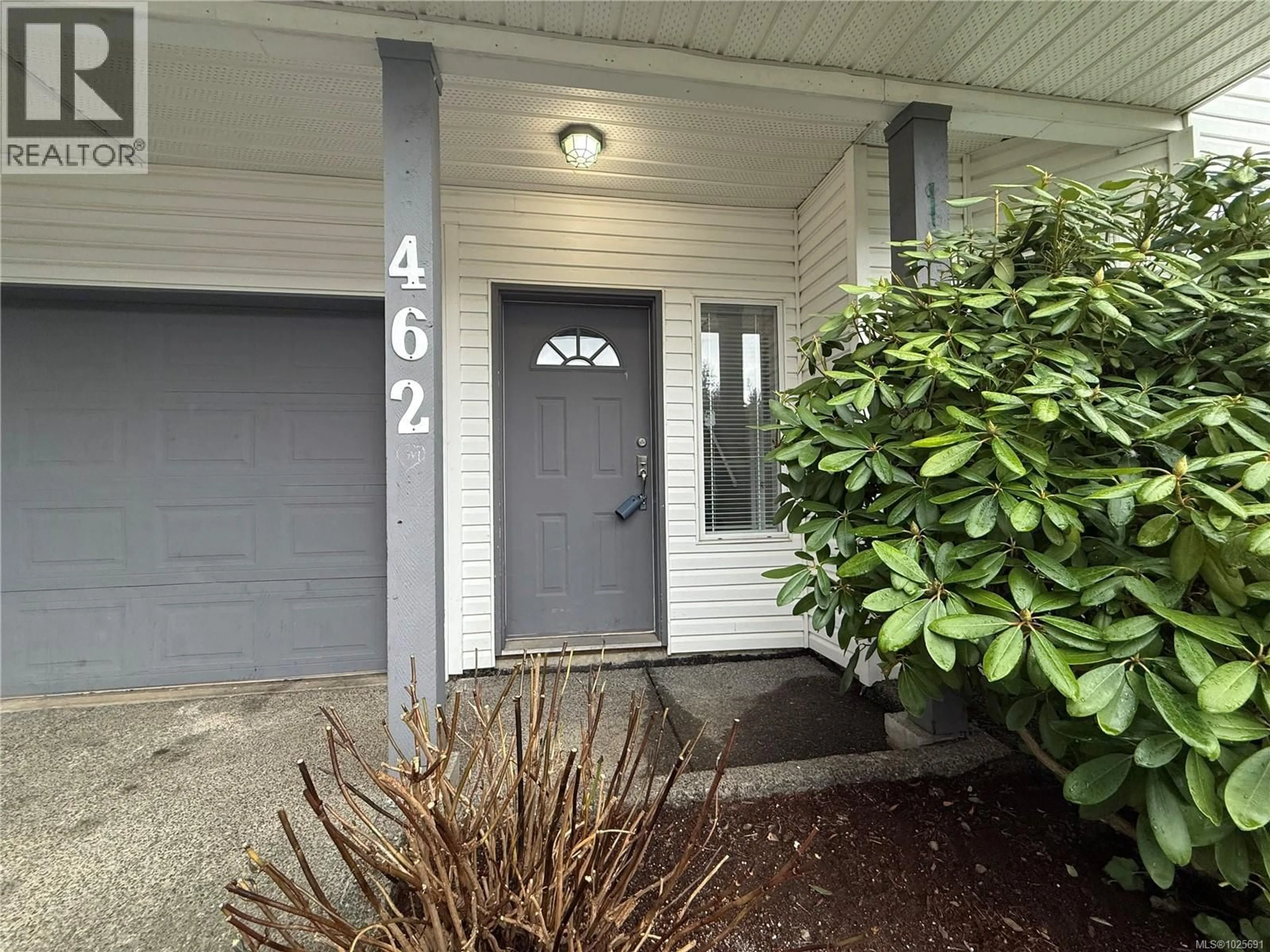 Indoor entryway for 462 CANDY LANE, Campbell River British Columbia V9W7Y8