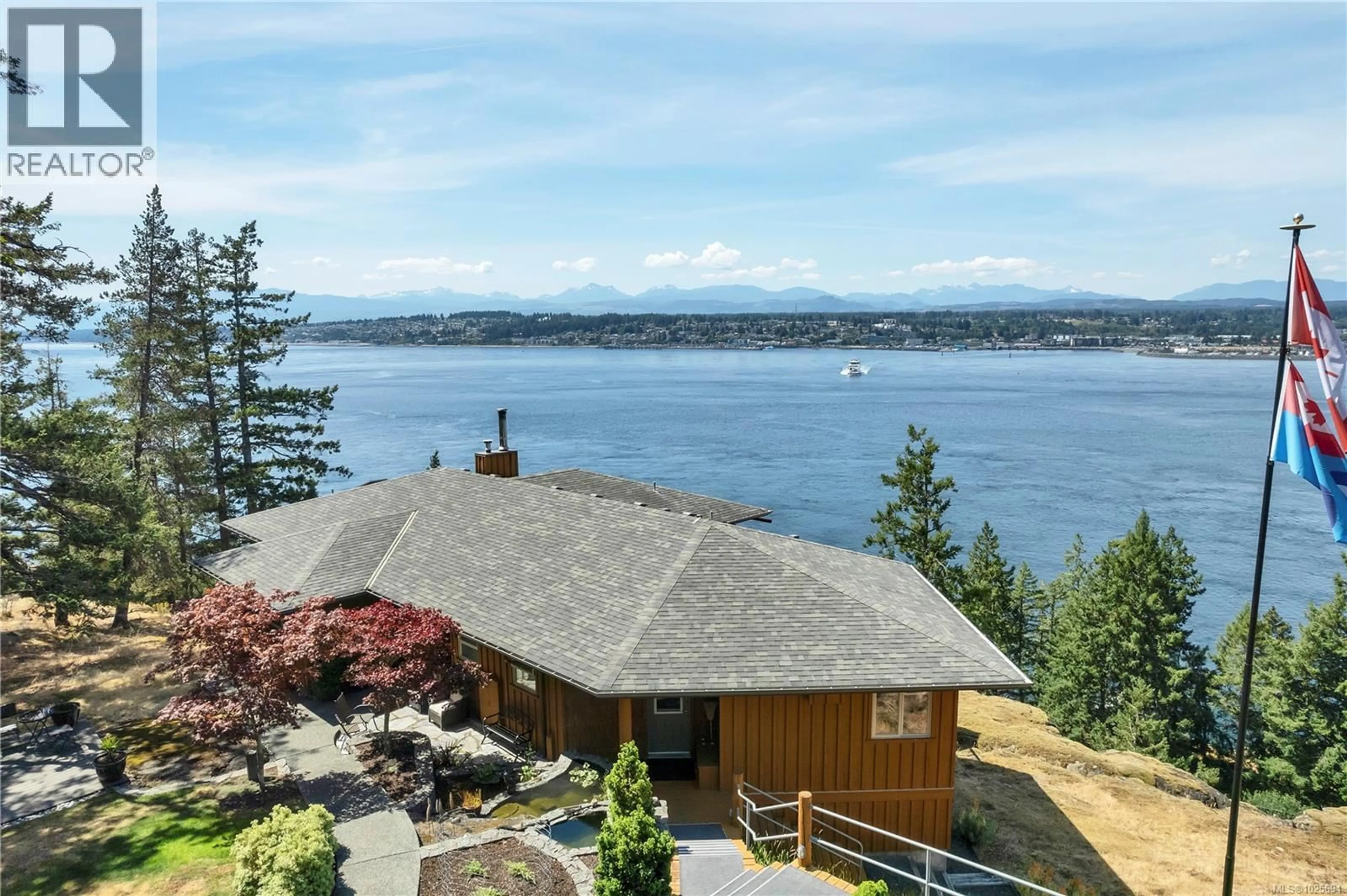 A pic from outside/outdoor area/front of a property/back of a property/a pic from drone, water/lake/river/ocean view for 9 - 620 HELANTON ROAD, Quadra Island British Columbia V0P1N0