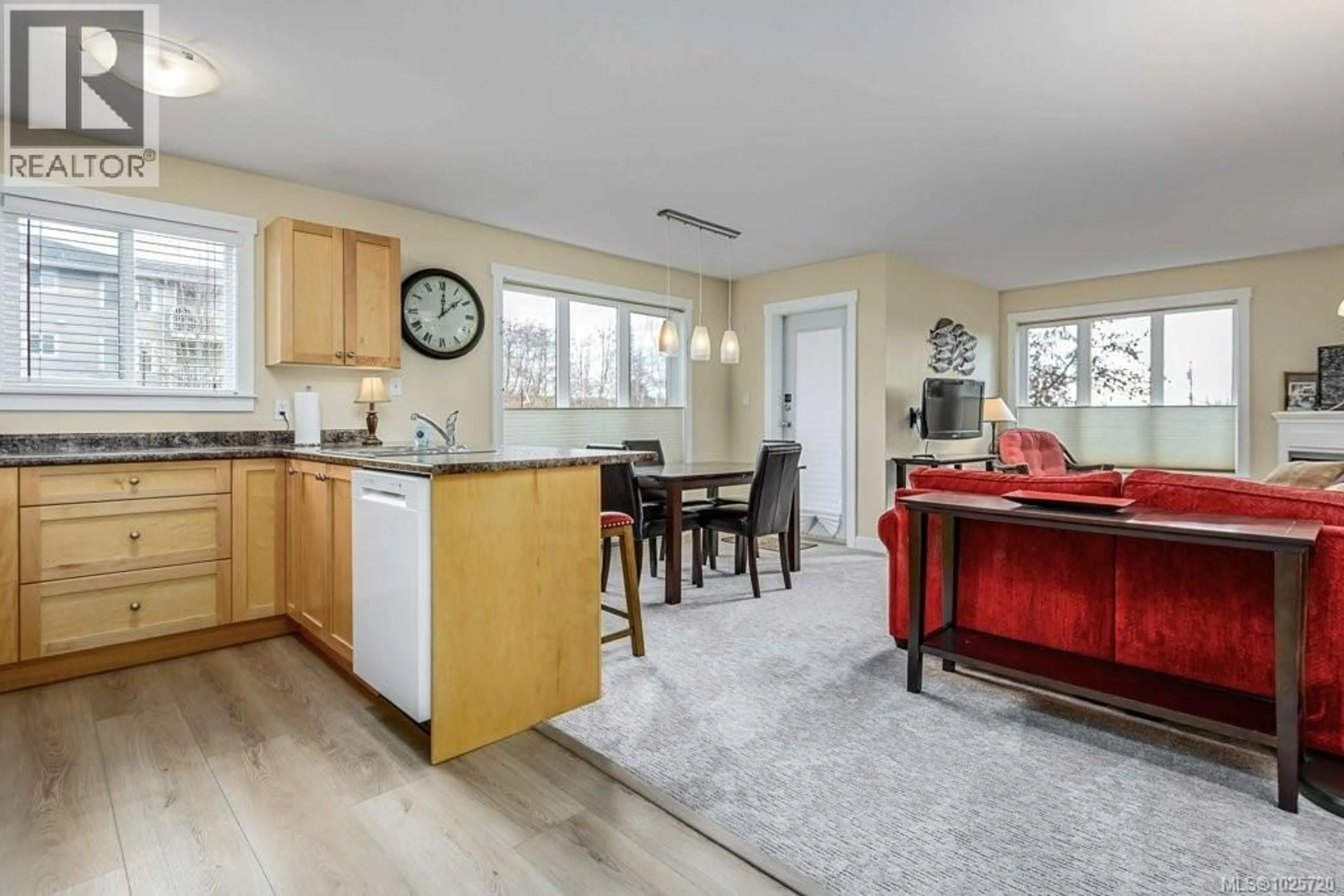 Open concept kitchen, unknown for 15 - 119 20TH STREET, Courtenay British Columbia V9N8B1