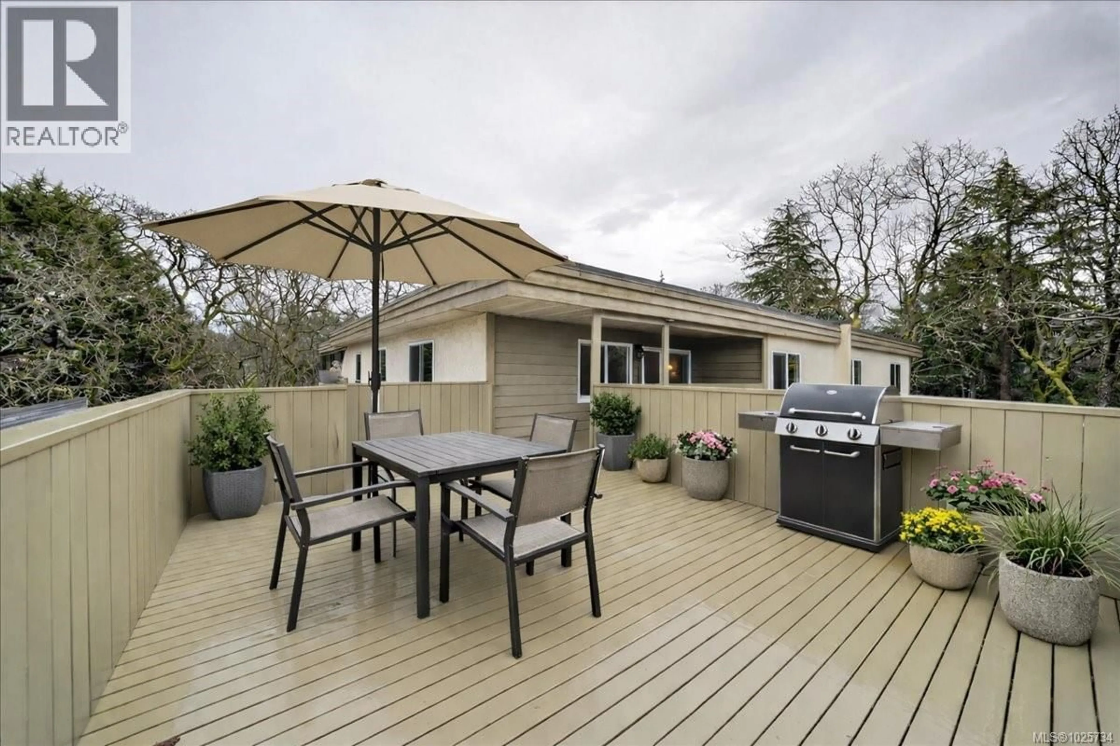 Patio, unknown for 403 - 1010 BRISTOL ROAD, Saanich British Columbia V8X4R8