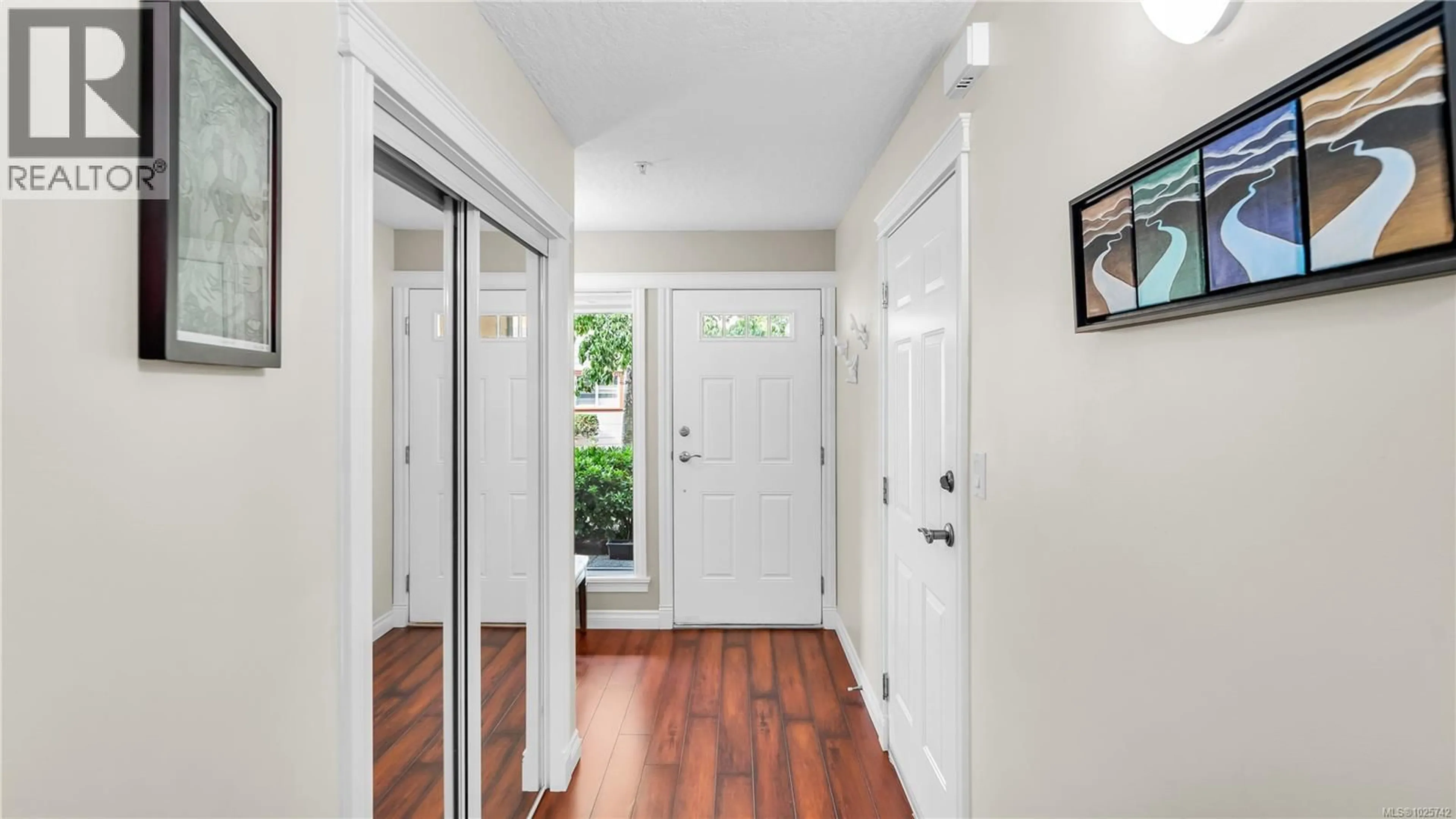 Indoor entryway for 15 - 172 BELMONT ROAD, Colwood British Columbia V9C1B1