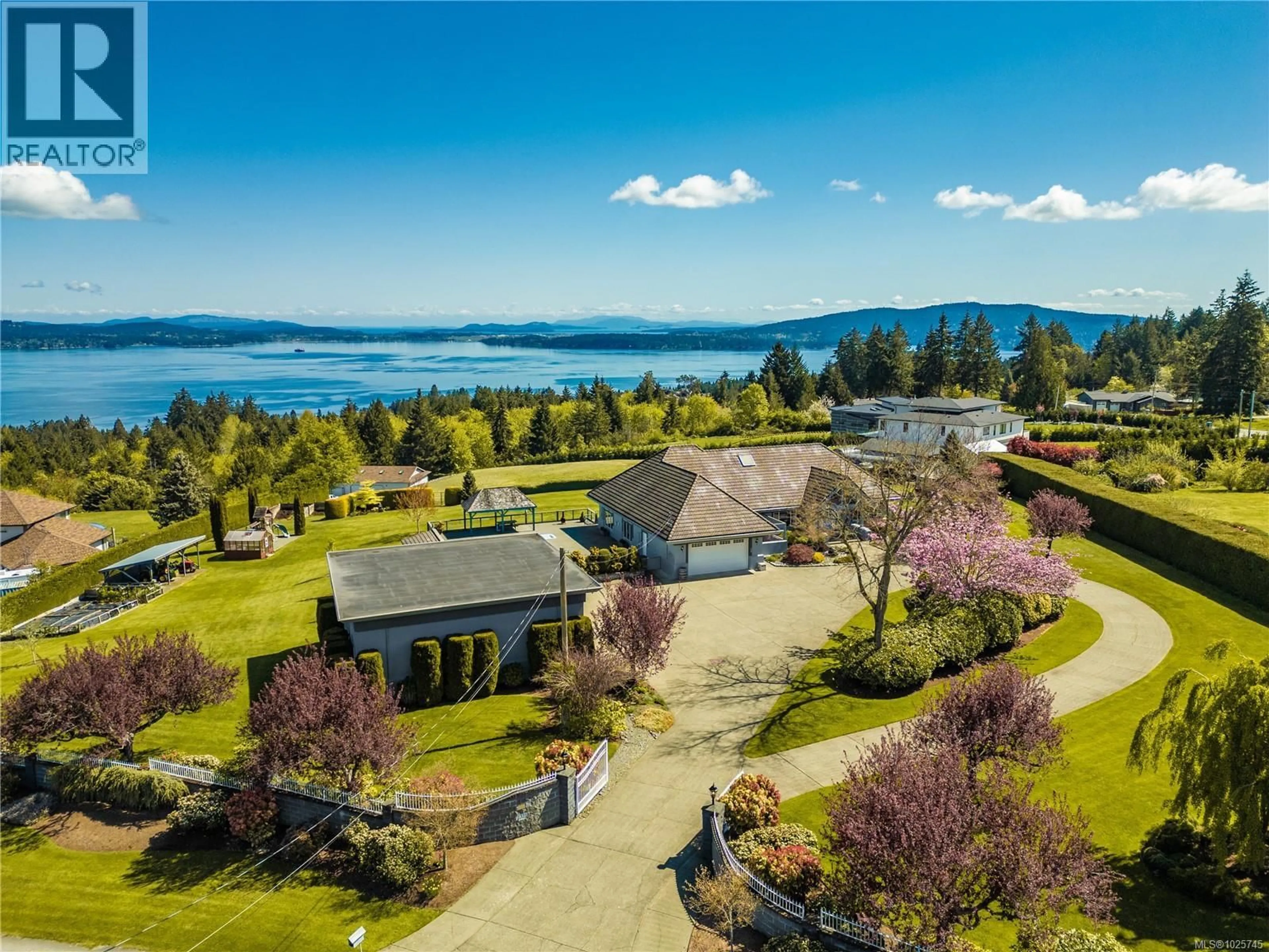 A pic from outside/outdoor area/front of a property/back of a property/a pic from drone, water/lake/river/ocean view for 2321 BOULDING ROAD, Mill Bay British Columbia V0R2P0