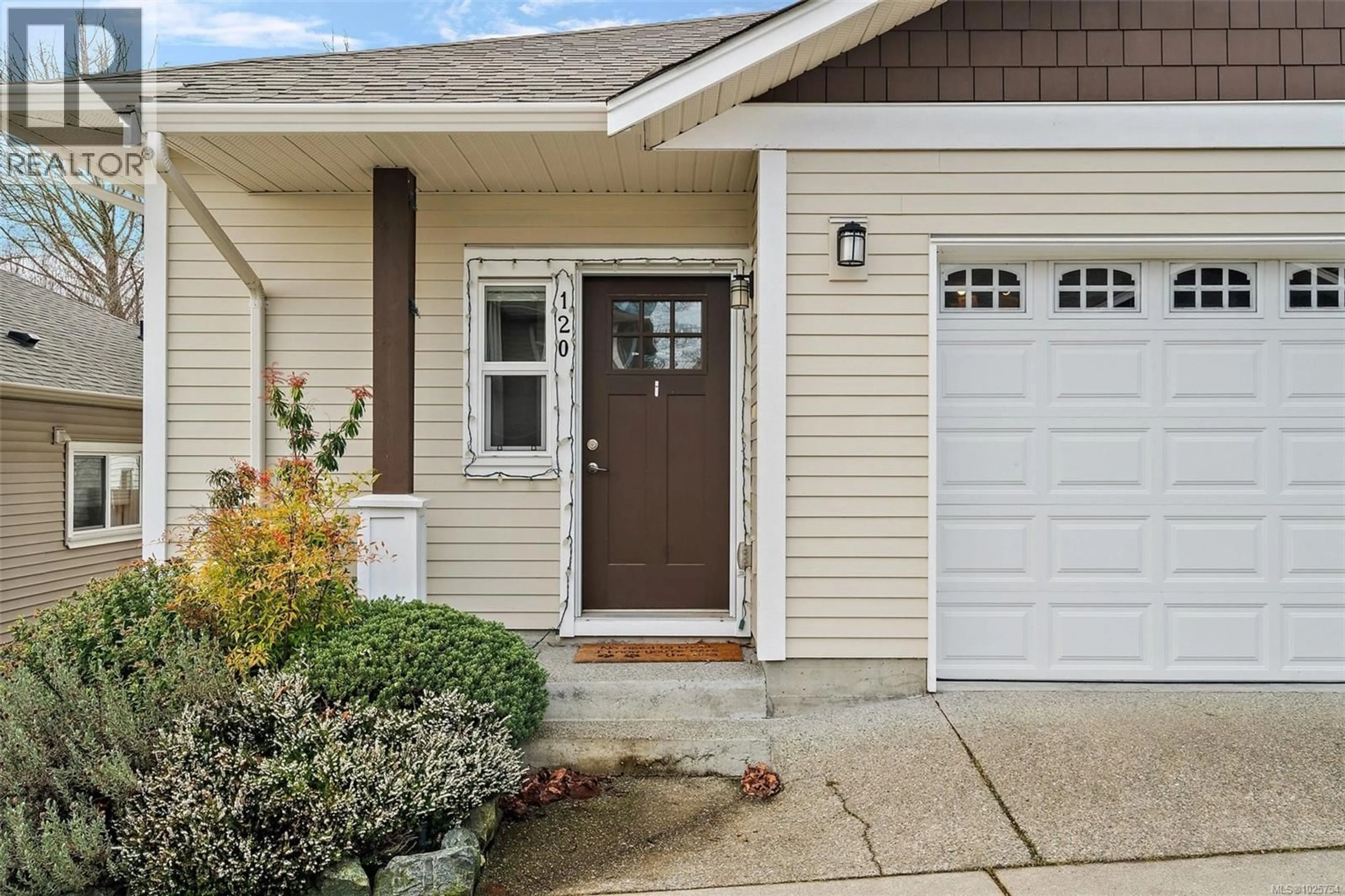 Home with vinyl exterior material, street for 120 - 6800 GRANT ROAD WEST, Sooke British Columbia V9Z1K6