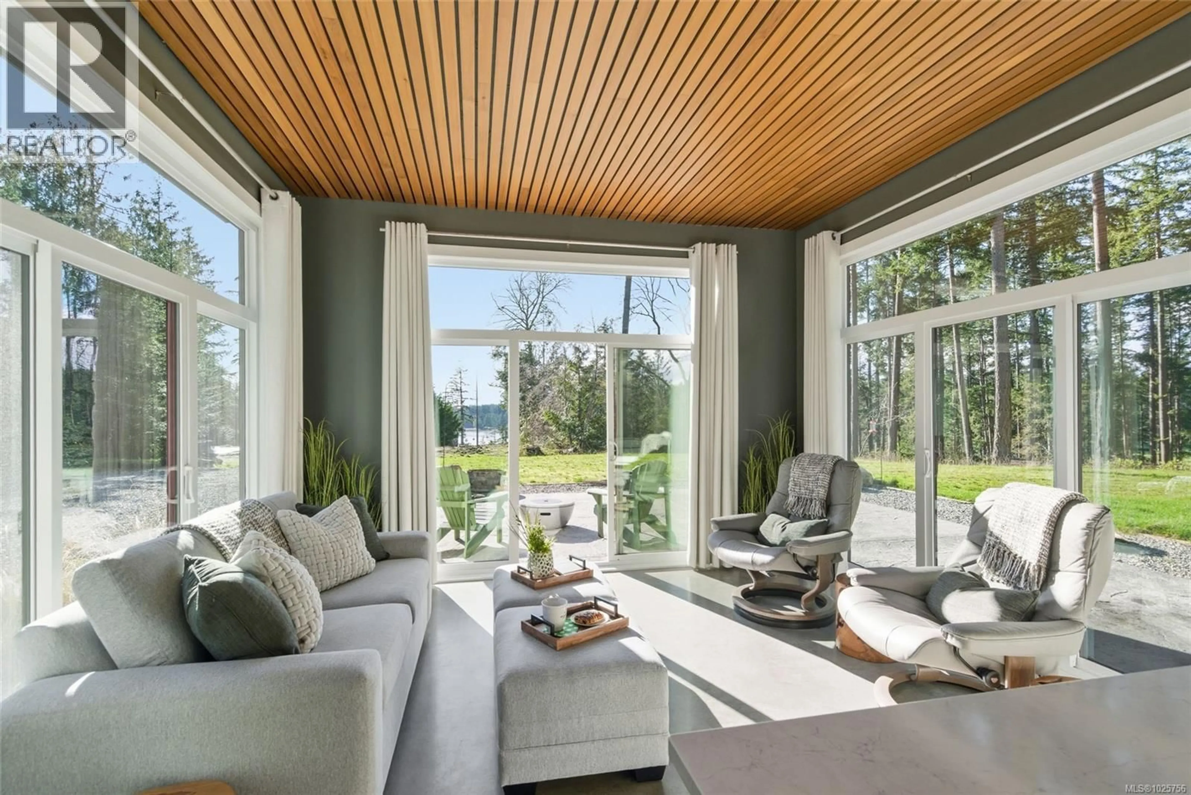 Living room with furniture, unknown for 1805 STALKER ROAD, Gabriola Island British Columbia V0R1X7