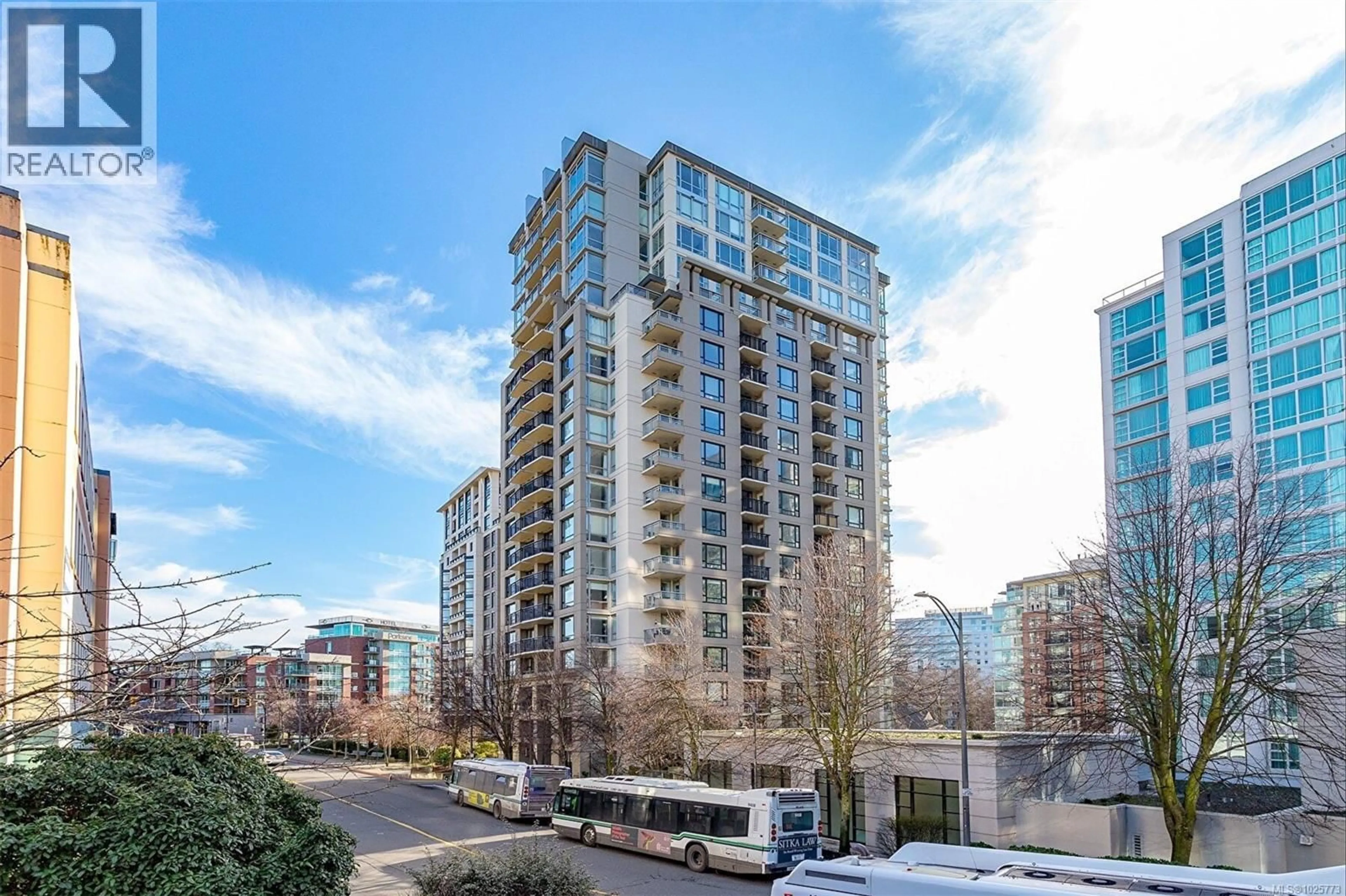 Unknown for 604 - 751 FAIRFIELD ROAD, Victoria British Columbia V8W4A4