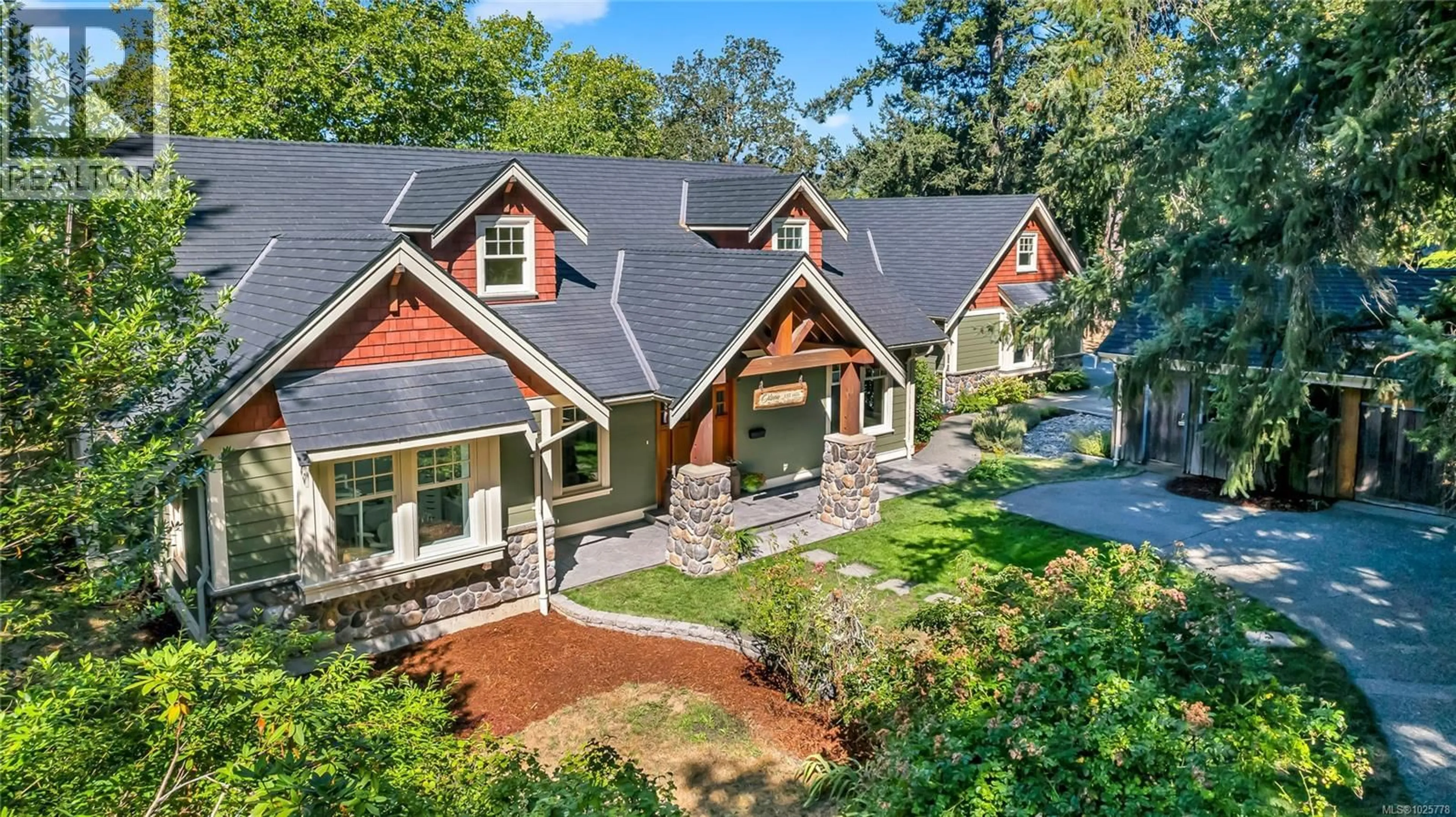 Home with brick exterior material, street for 6140 LAKES ROAD, Duncan British Columbia V9L4J5