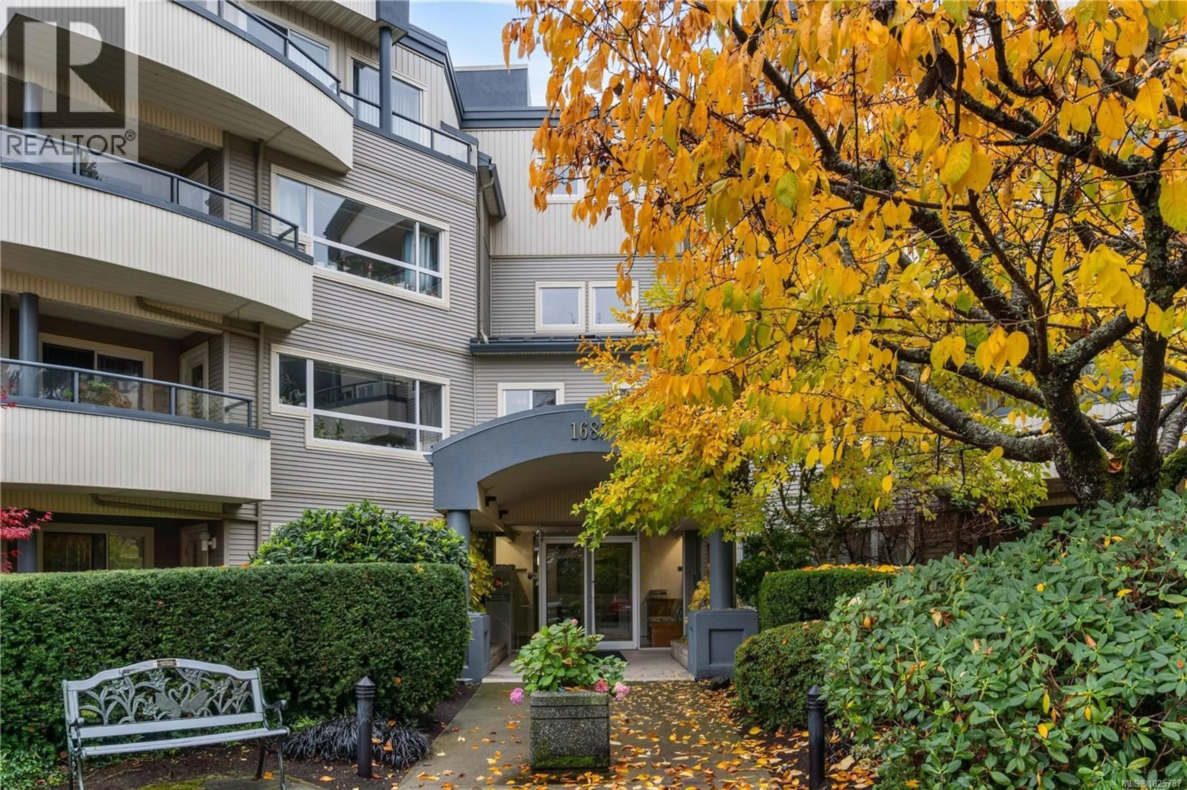 Patio, unknown for 310 - 1685 ESTEVAN ROAD, Nanaimo British Columbia V9S5V9