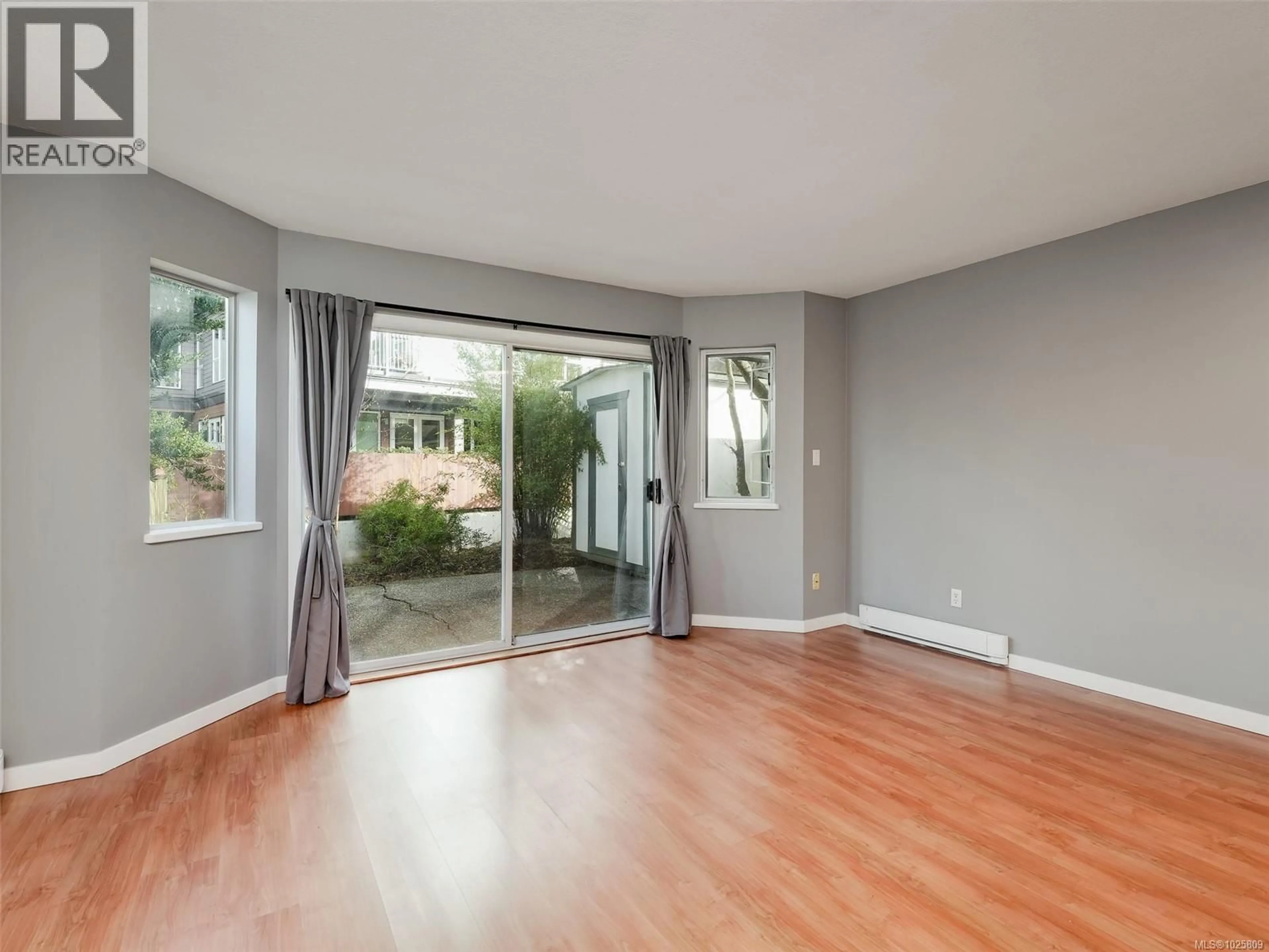 A pic of a room for 4 - 9923 SEVENTH STREET, Sidney British Columbia V8L2V8