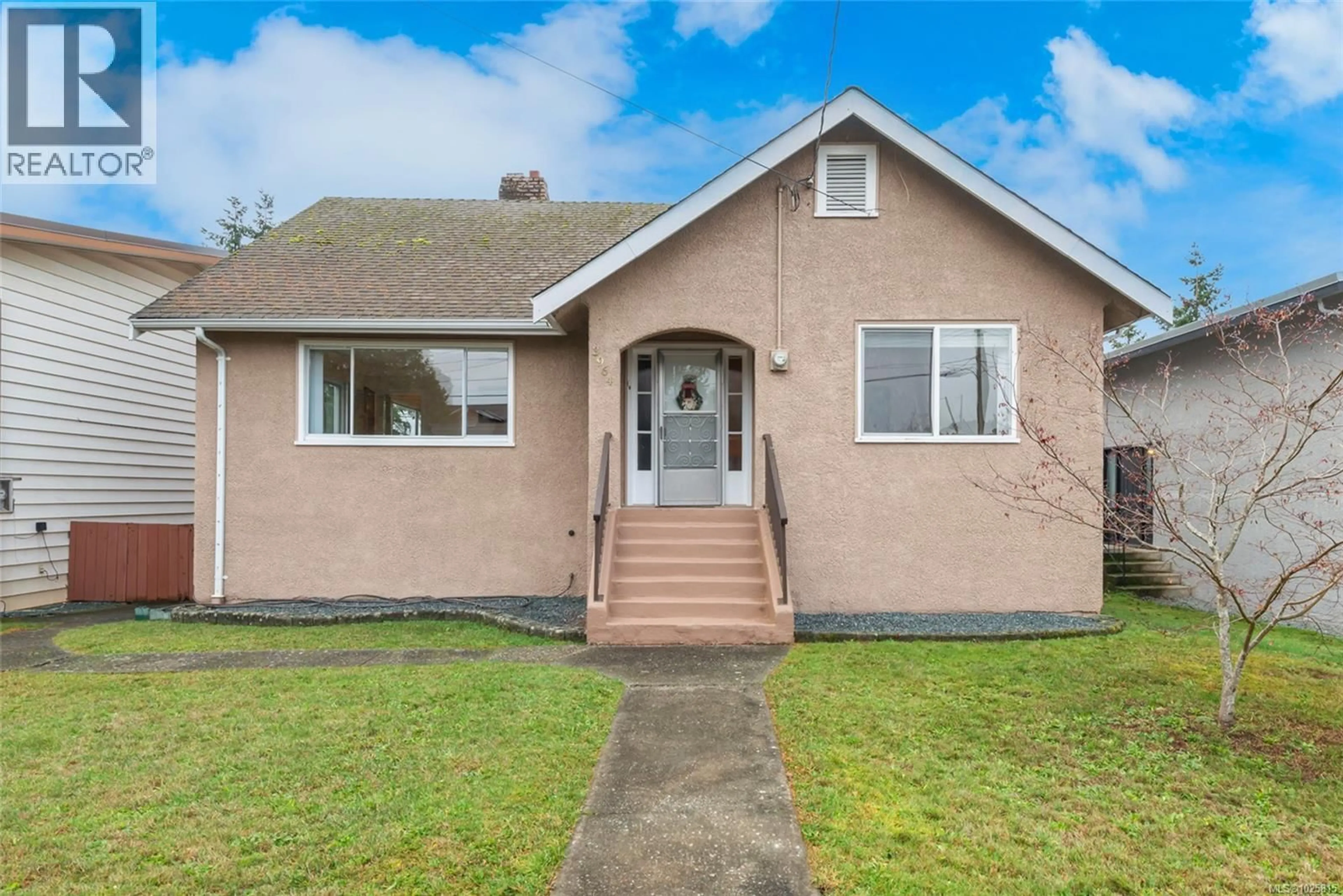 Home with vinyl exterior material, street for 3964 11TH AVENUE, Port Alberni British Columbia V9Y4Z3