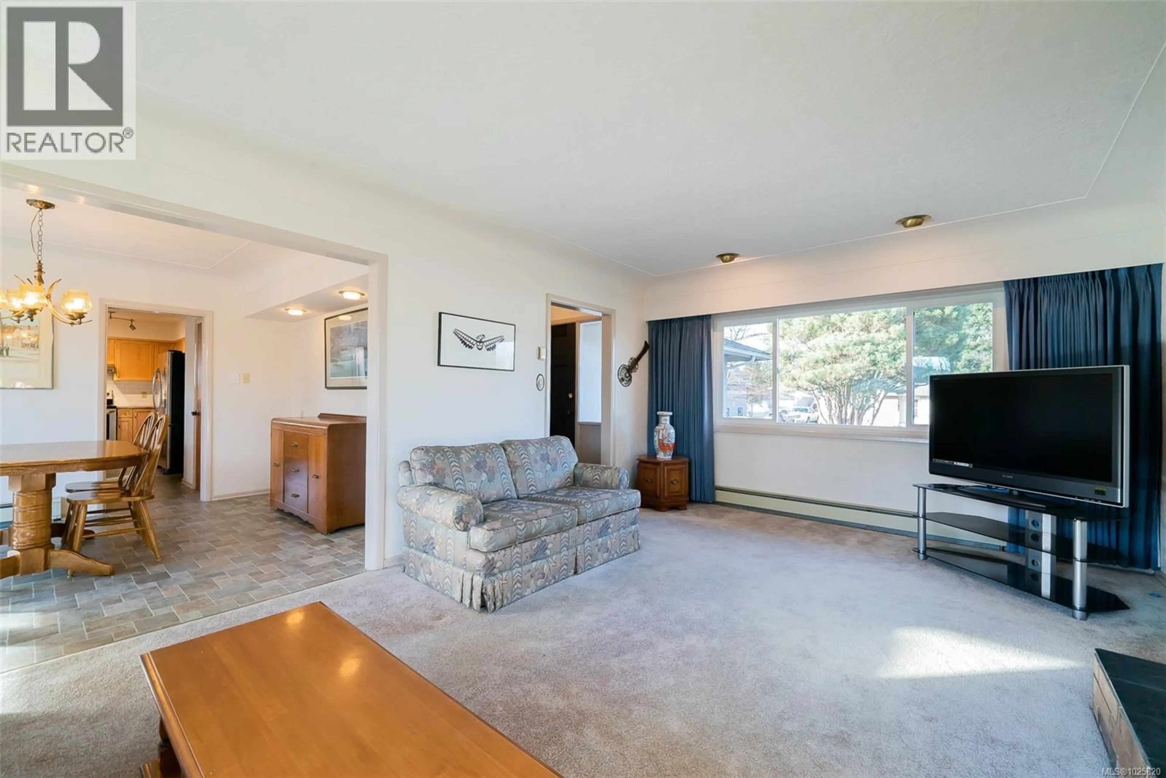 Living room with furniture, unknown for 531 DUKE STREET, Nanaimo British Columbia V9R1K2