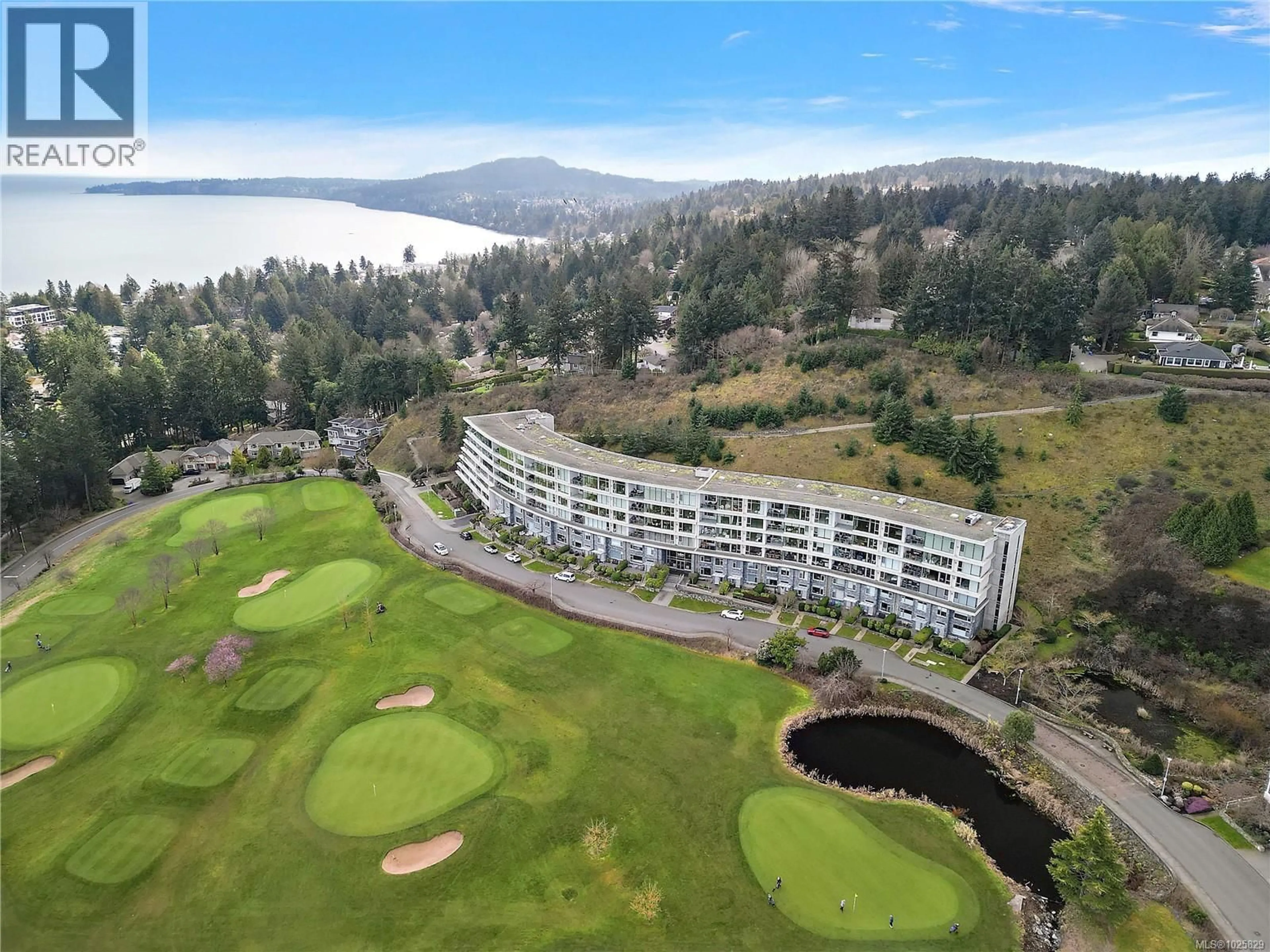 A pic from outside/outdoor area/front of a property/back of a property/a pic from drone, water/lake/river/ocean view for 603 - 5332 SAYWARD HILL CRESCENT, Saanich British Columbia V8Y3H8