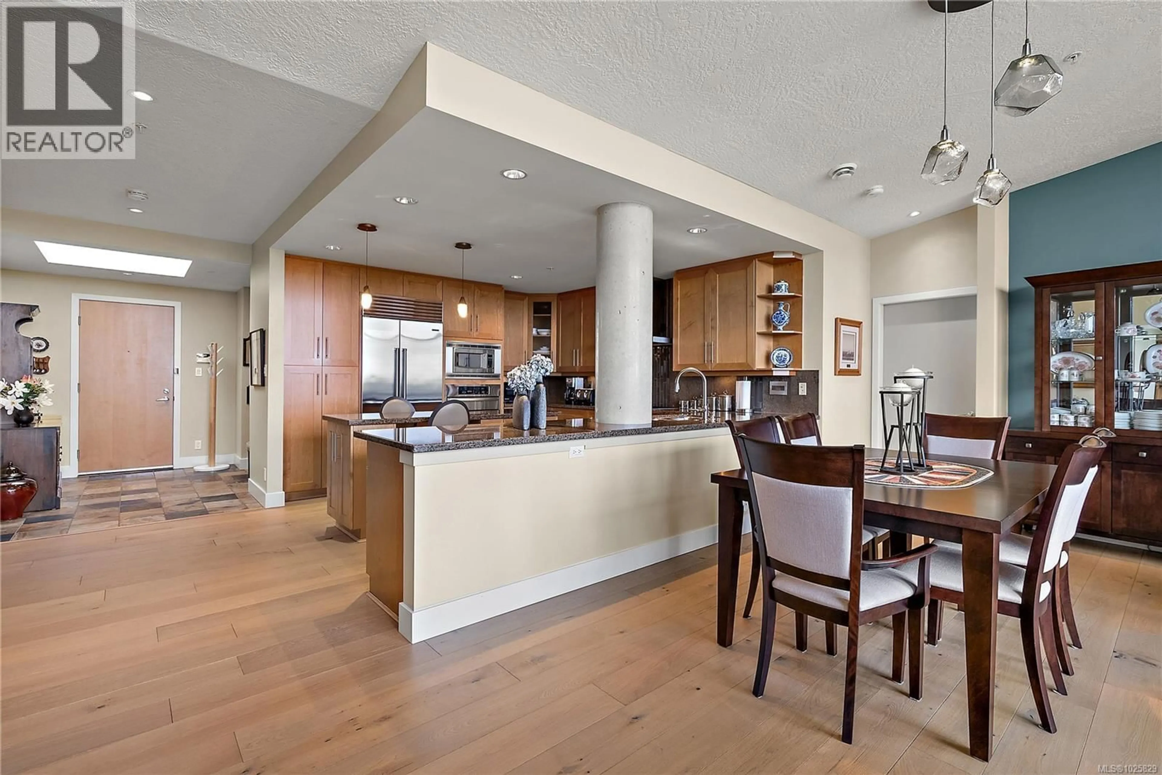 Open concept kitchen, unknown for 603 - 5332 SAYWARD HILL CRESCENT, Saanich British Columbia V8Y3H8