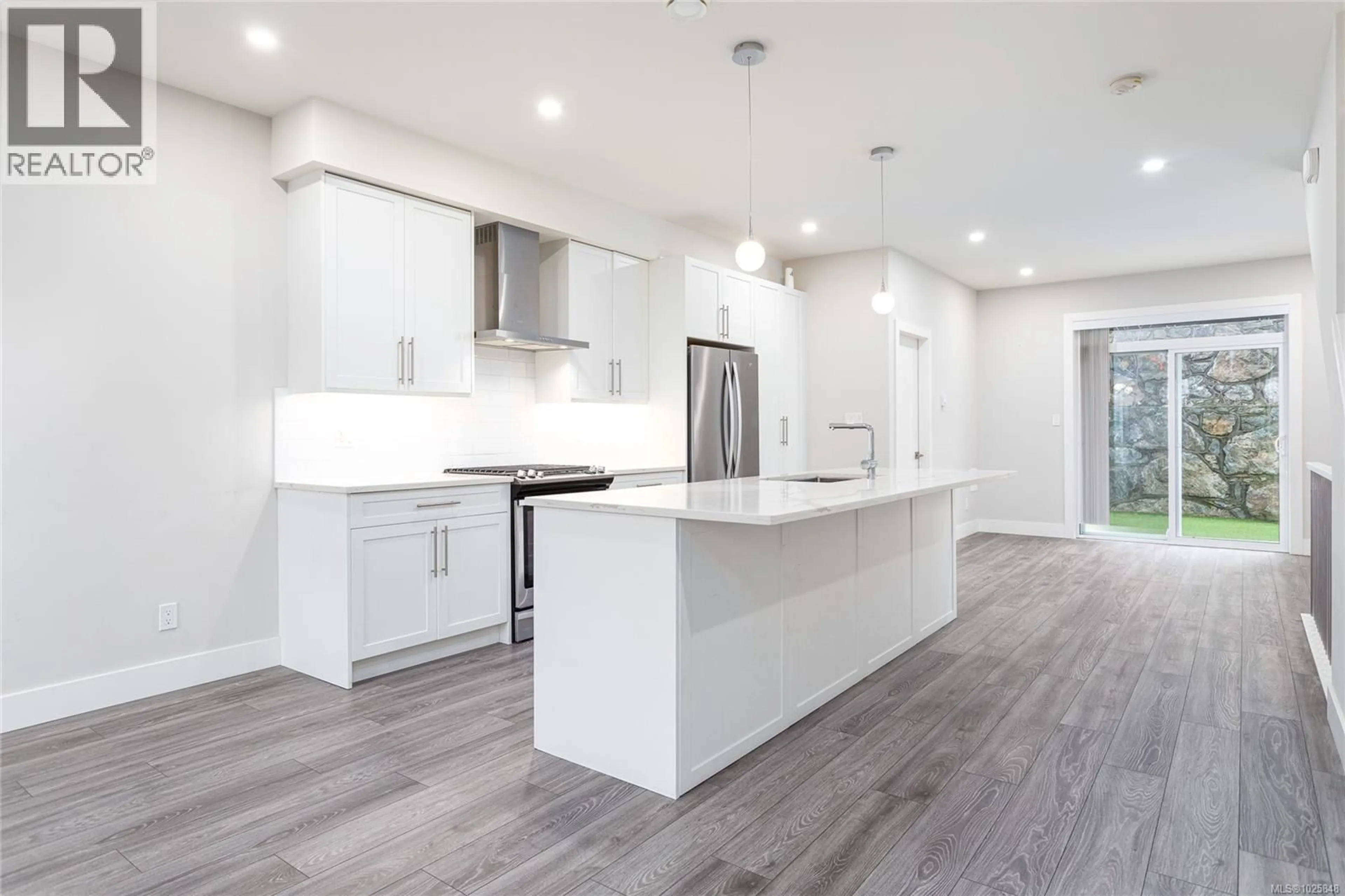 Open concept kitchen, unknown for 629 SELWYN CLOSE, Langford British Columbia V9B6M1